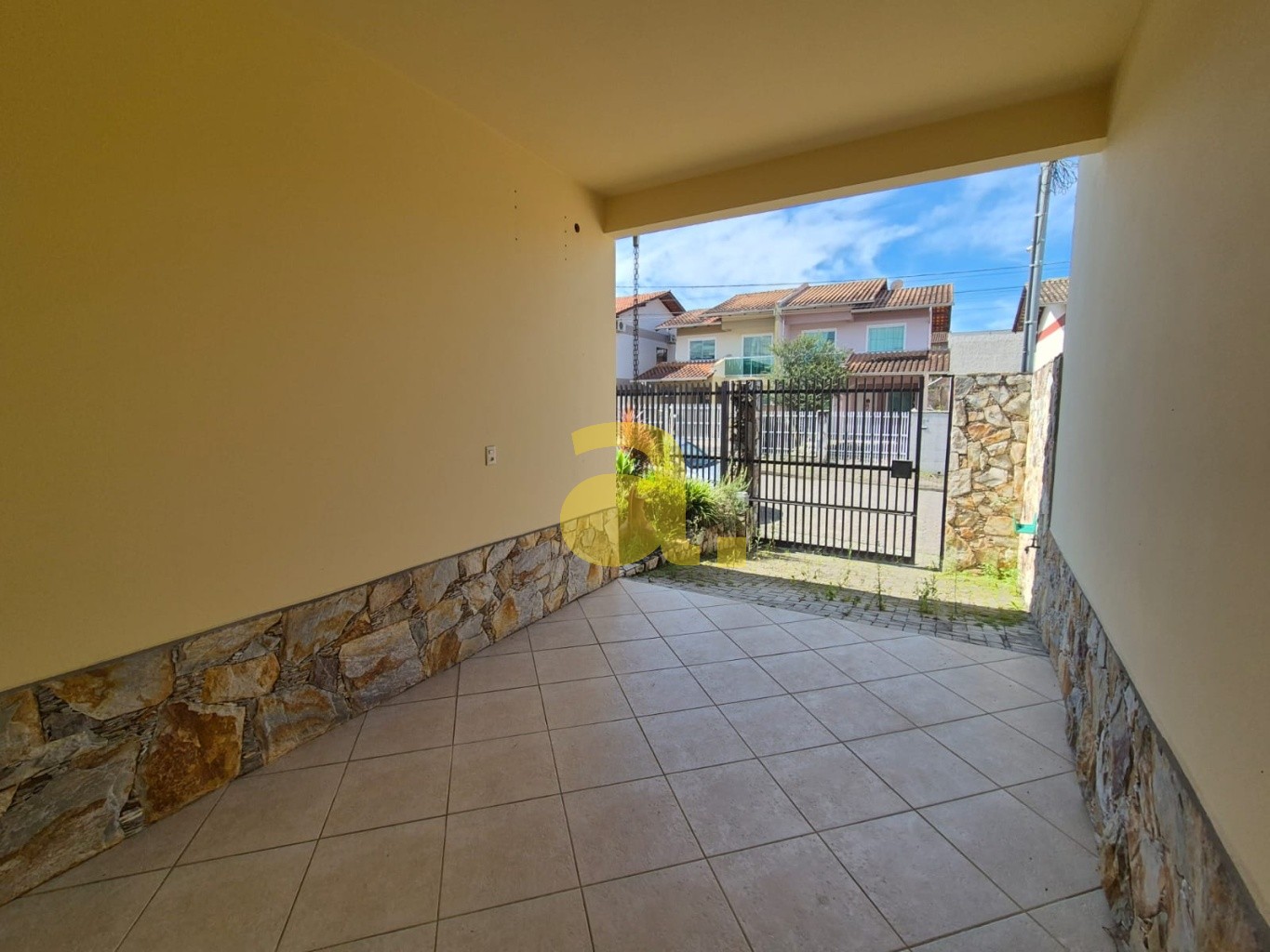 Casa, 3 quartos, 240 m² - Foto 2