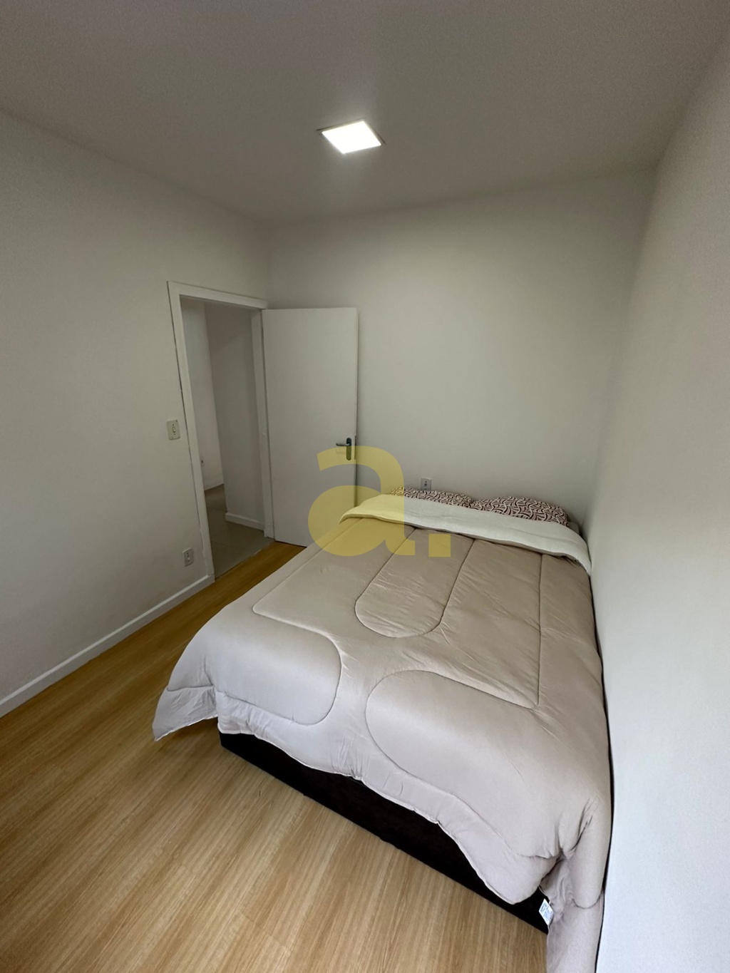 Casa à venda com 4 quartos, 500m² - Foto 11