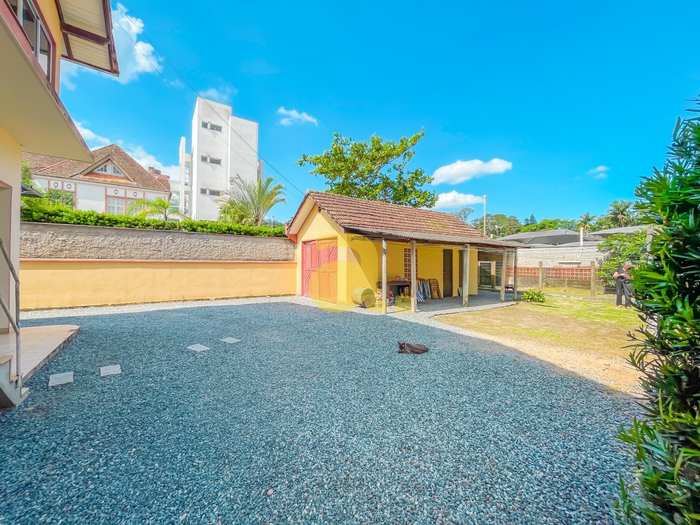 Casa para alugar com 5 quartos, 280m² - Foto 13