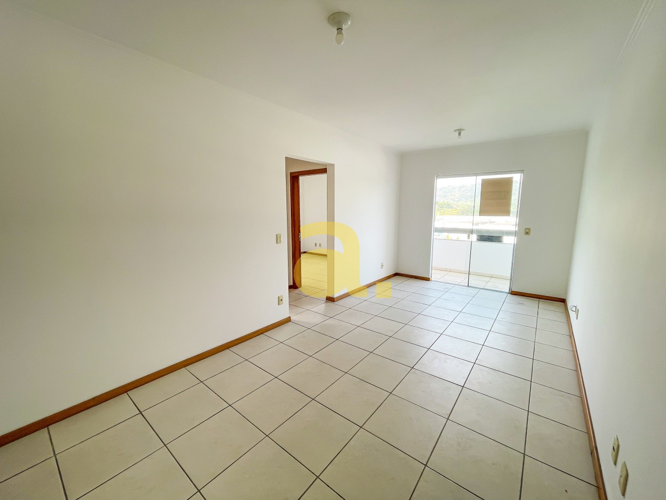 Apartamento para alugar com 2 quartos, 73m² - Foto 2