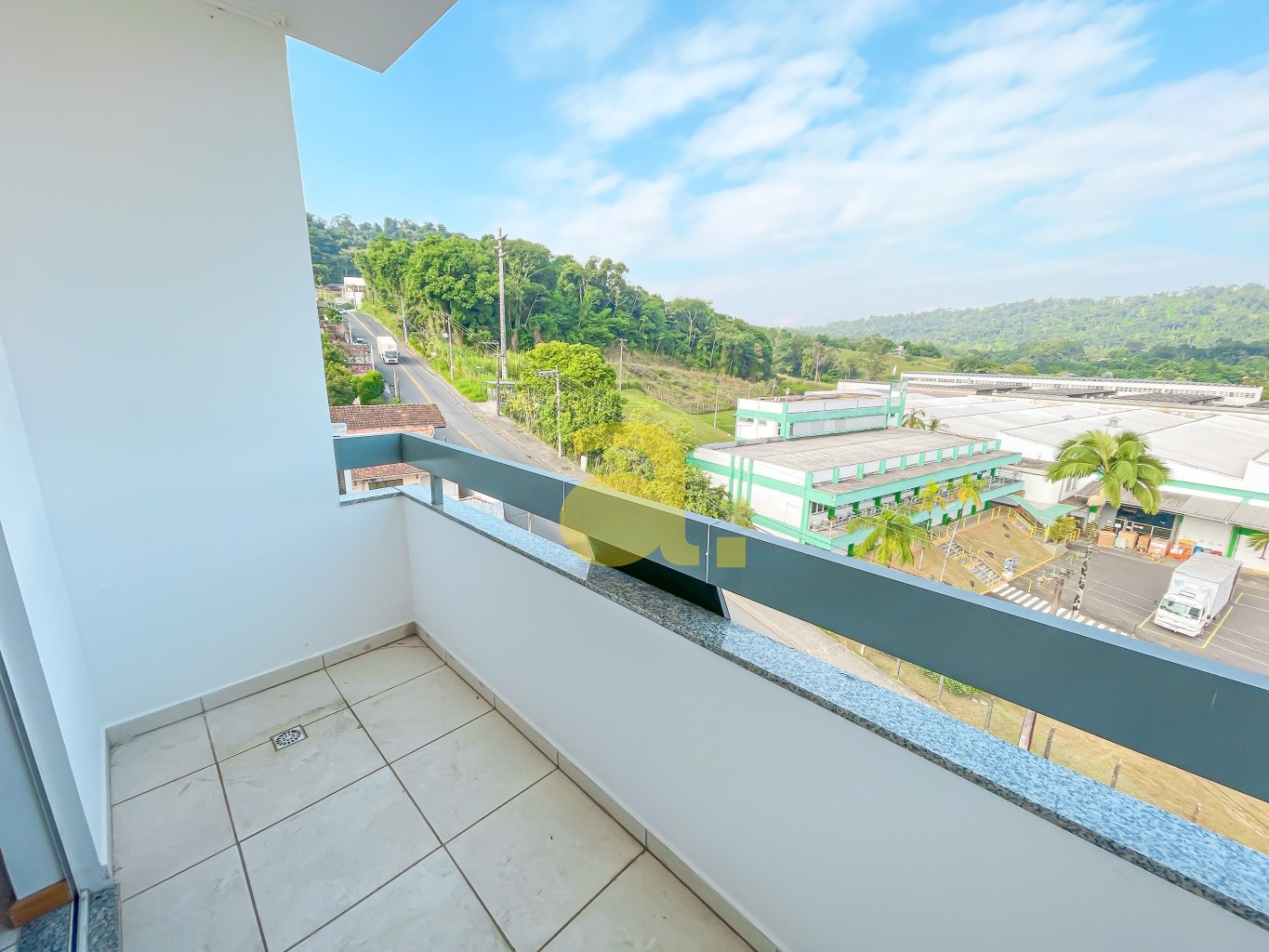 Apartamento para alugar com 2 quartos, 73m² - Foto 11