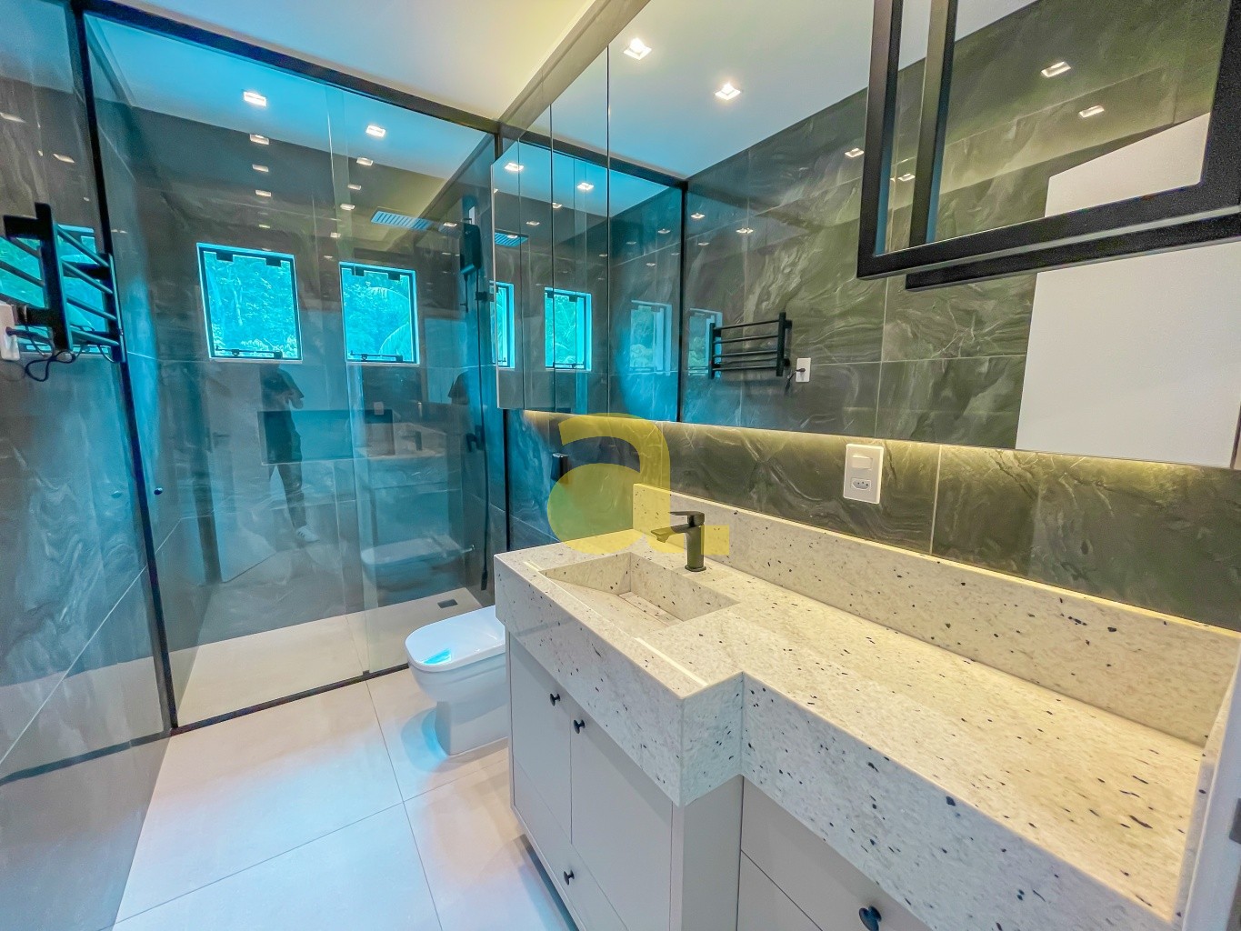 Casa de Condomínio à venda com 3 quartos, 222m² - Foto 16