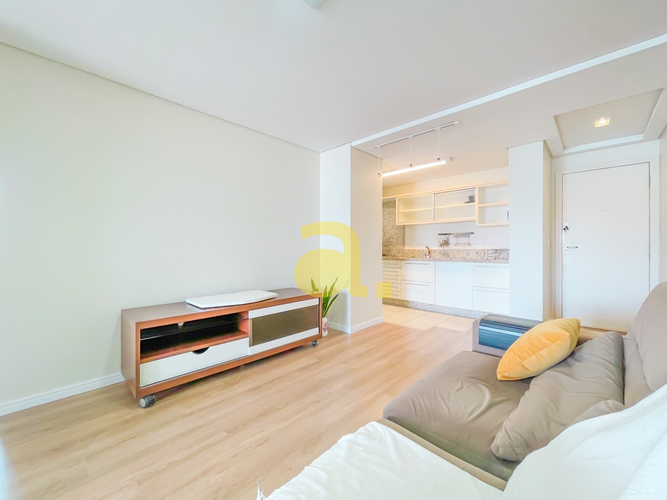 Apartamento para alugar com 2 quartos, 85m² - Foto 8