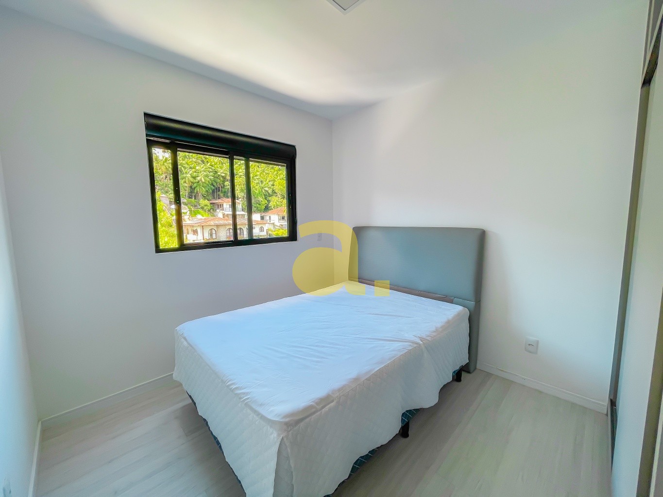 Apartamento para alugar com 1 quarto, 50m² - Foto 12