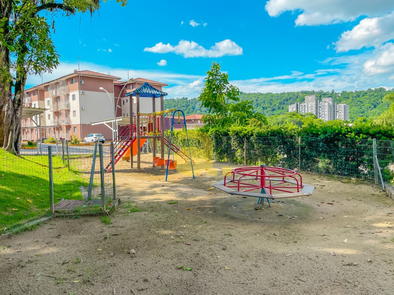 Apartamento à venda com 2 quartos, 47m² - Foto 3