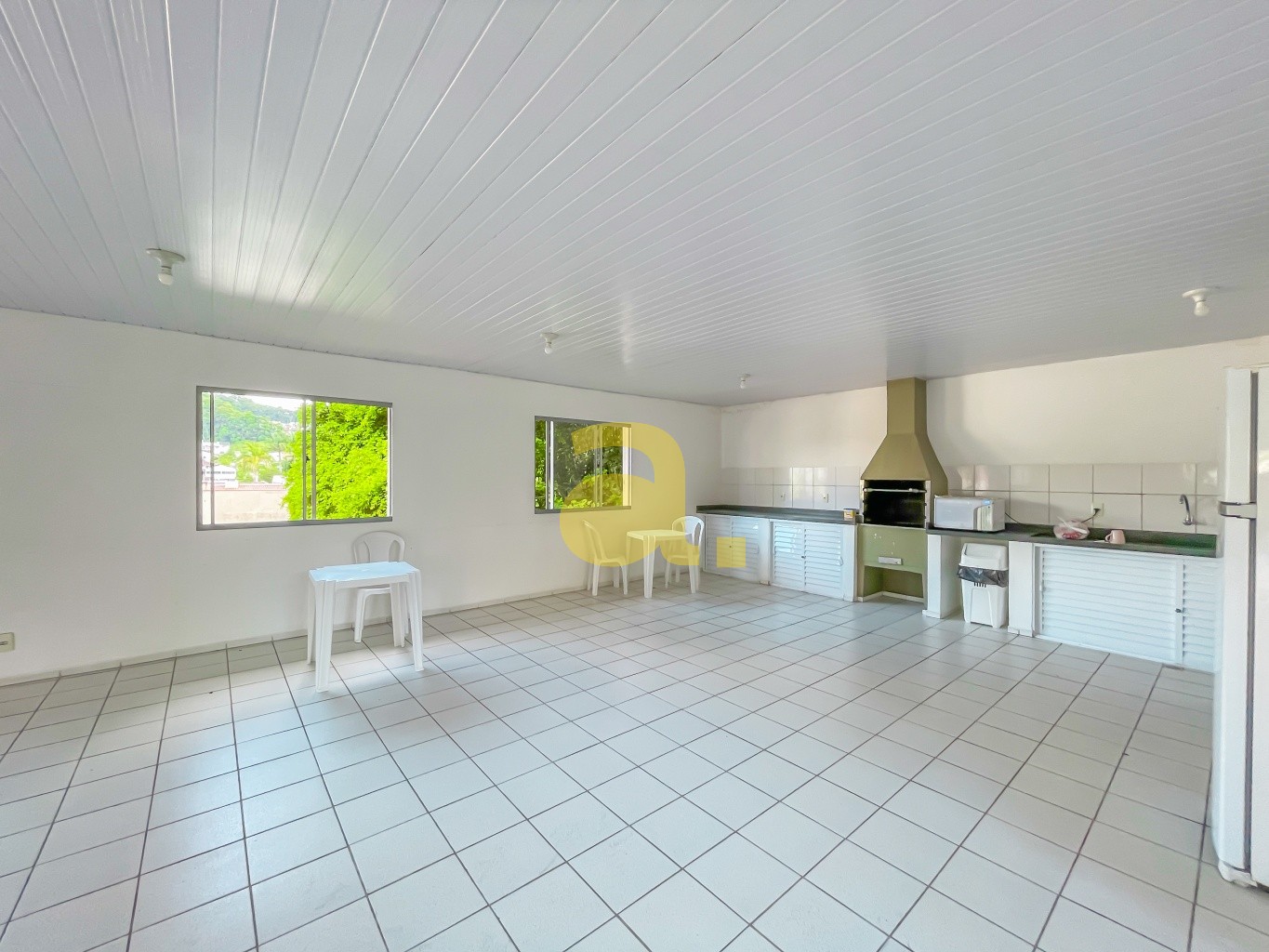 Apartamento à venda com 2 quartos, 47m² - Foto 6