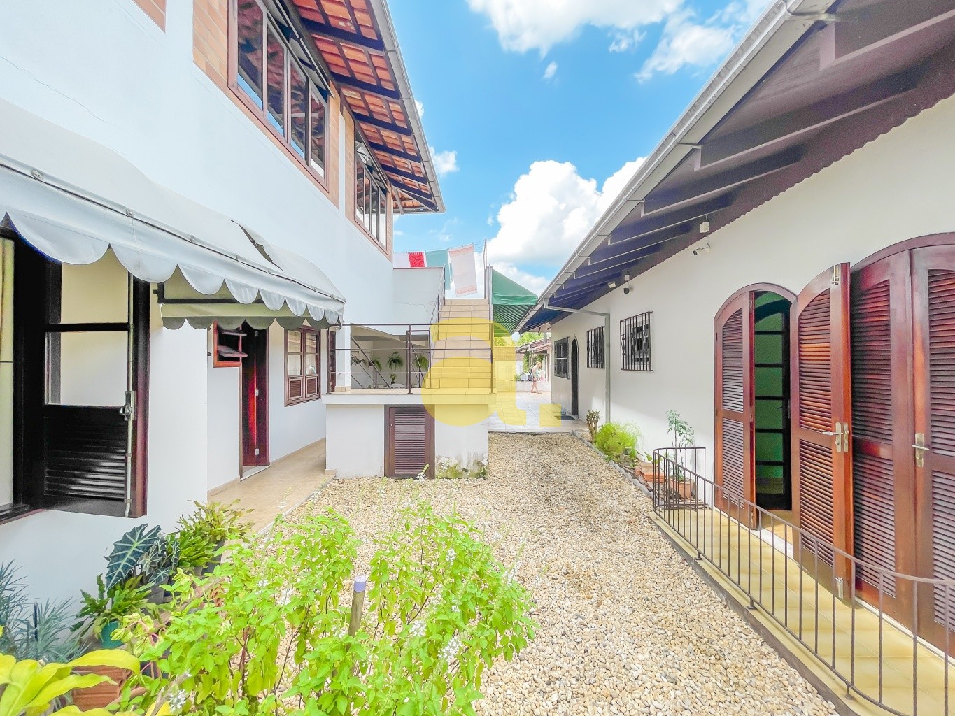 Casa à venda com 3 quartos, 289m² - Foto 11