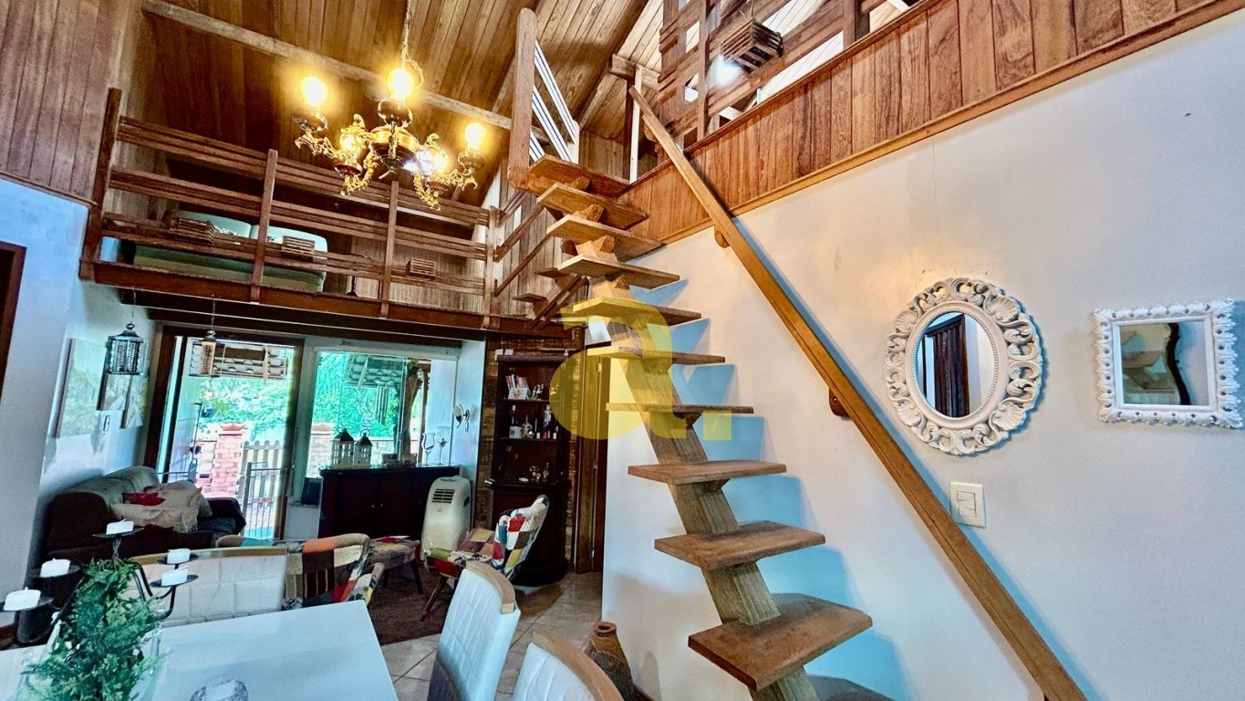Casa à venda com 3 quartos, 201m² - Foto 7