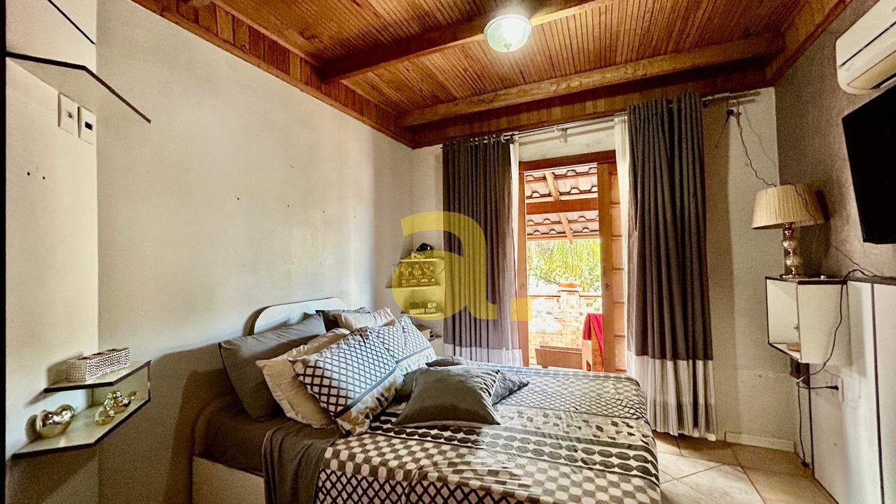 Casa à venda com 3 quartos, 201m² - Foto 16