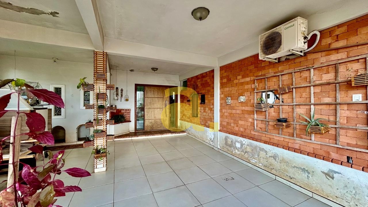 Casa à venda com 3 quartos, 201m² - Foto 21