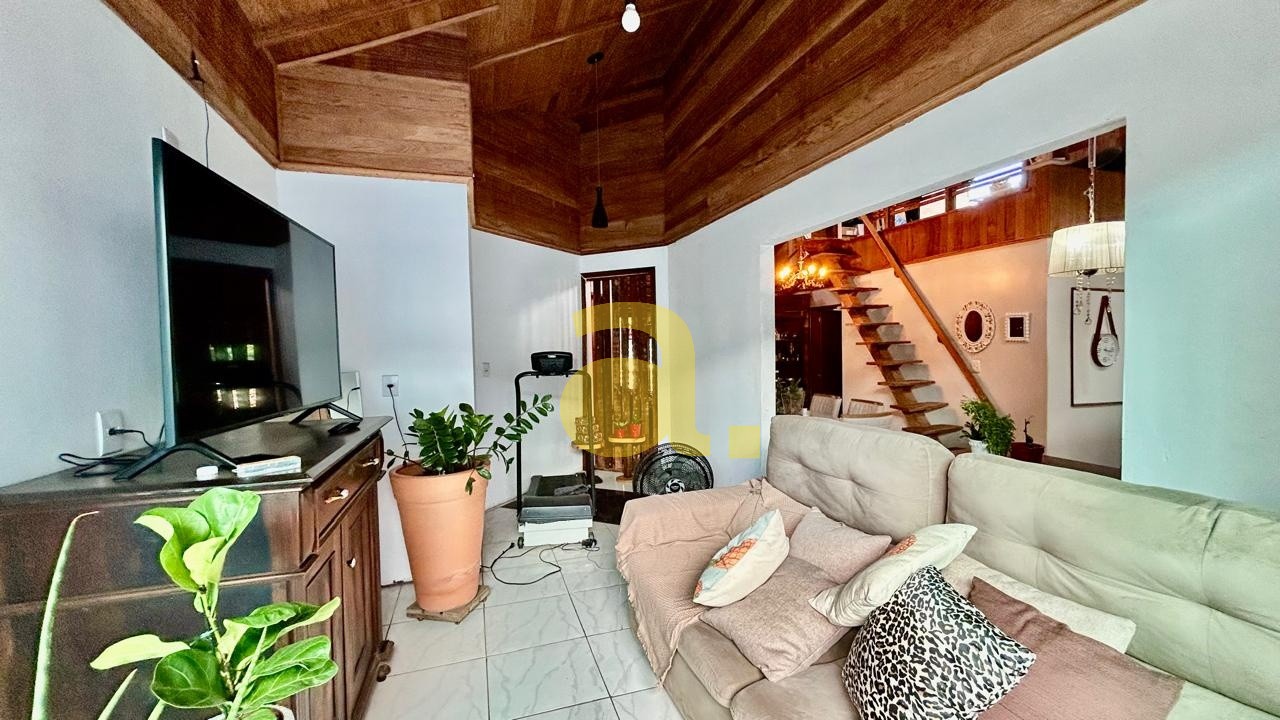 Casa à venda com 3 quartos, 201m² - Foto 20