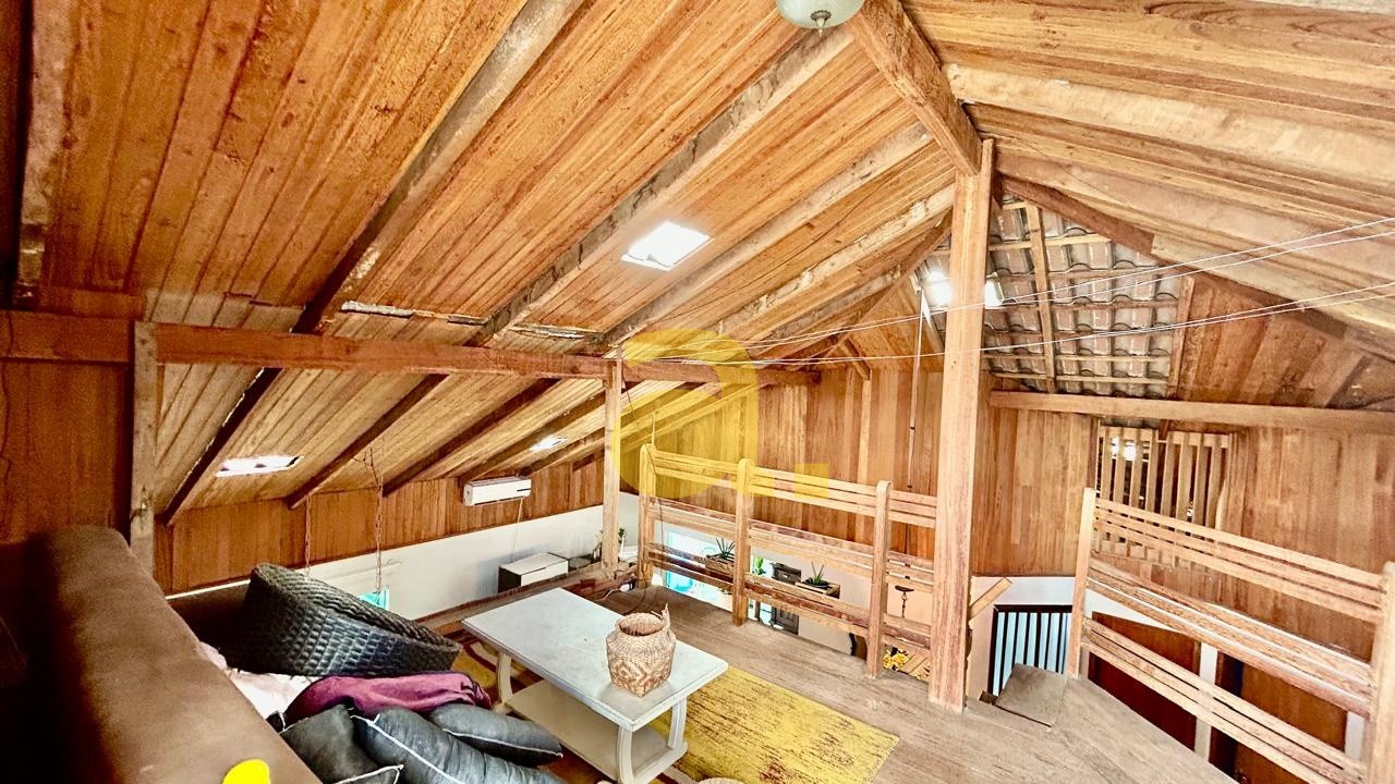 Casa à venda com 3 quartos, 201m² - Foto 12