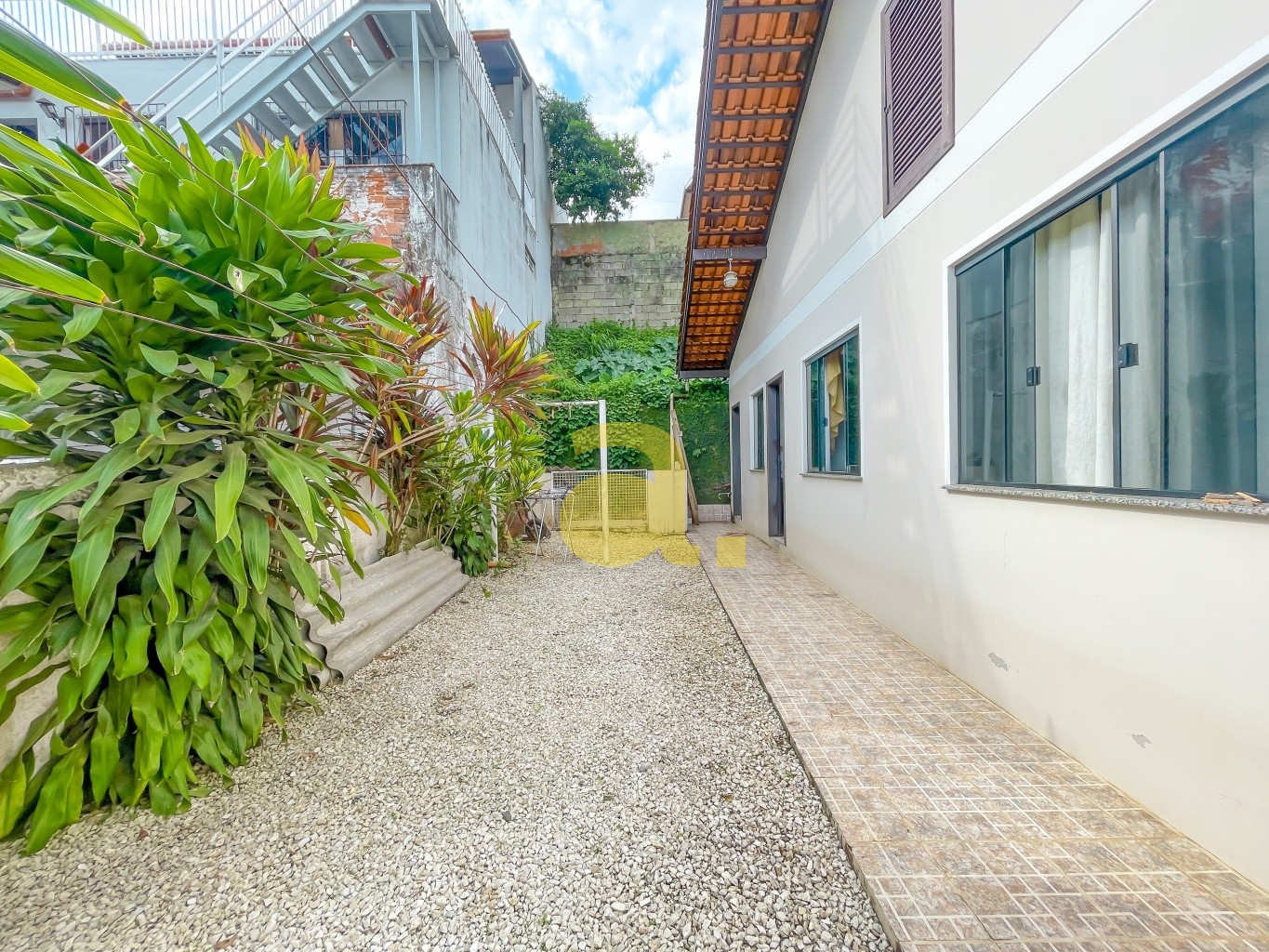 Casa à venda com 4 quartos, 138m² - Foto 8