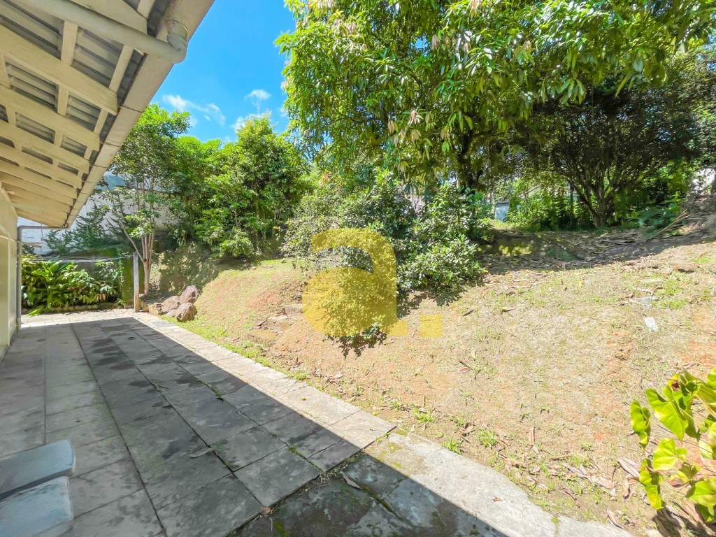 Casa à venda com 4 quartos, 250m² - Foto 10