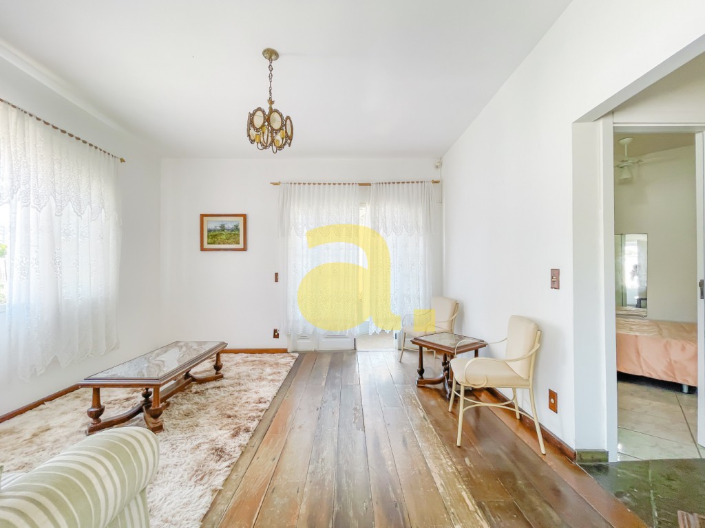 Casa à venda com 4 quartos, 250m² - Foto 22