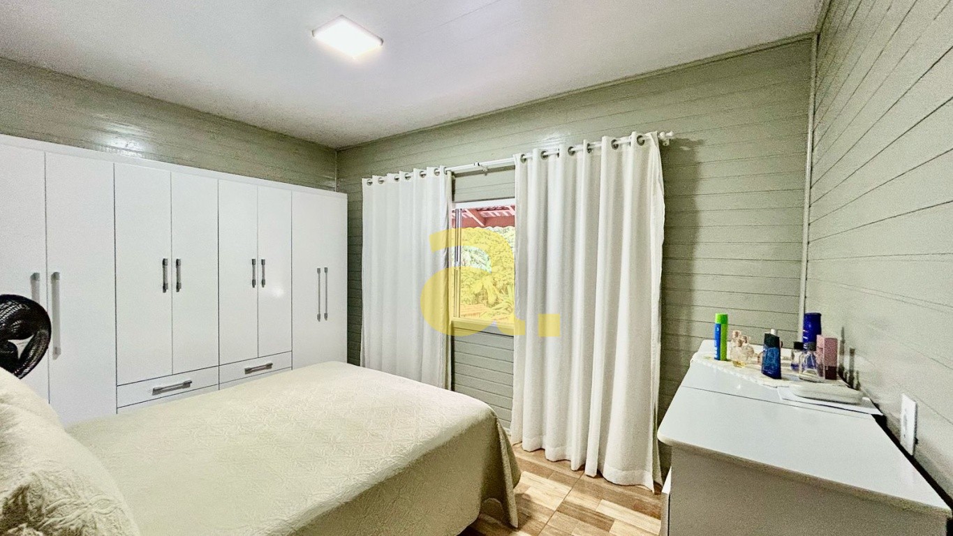 Casa à venda com 2 quartos, 110m² - Foto 11
