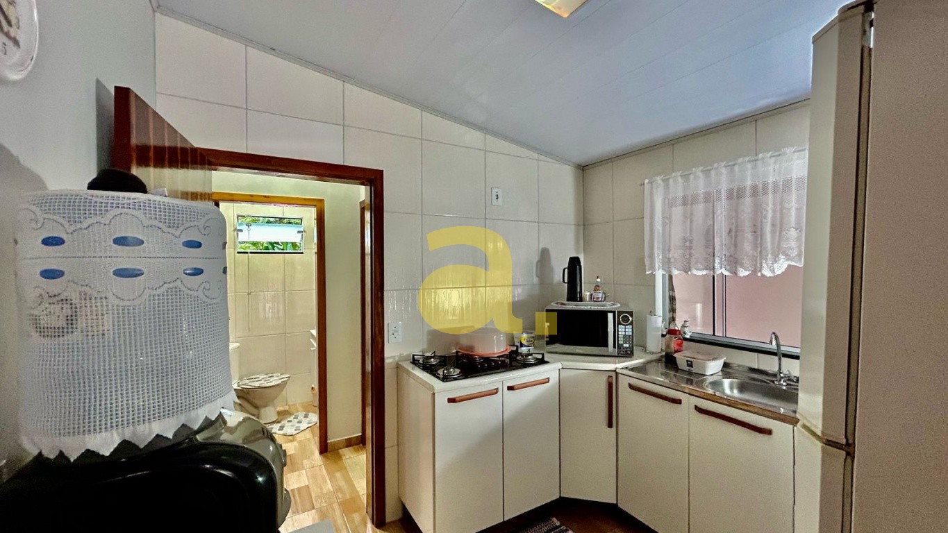 Casa à venda com 2 quartos, 110m² - Foto 8