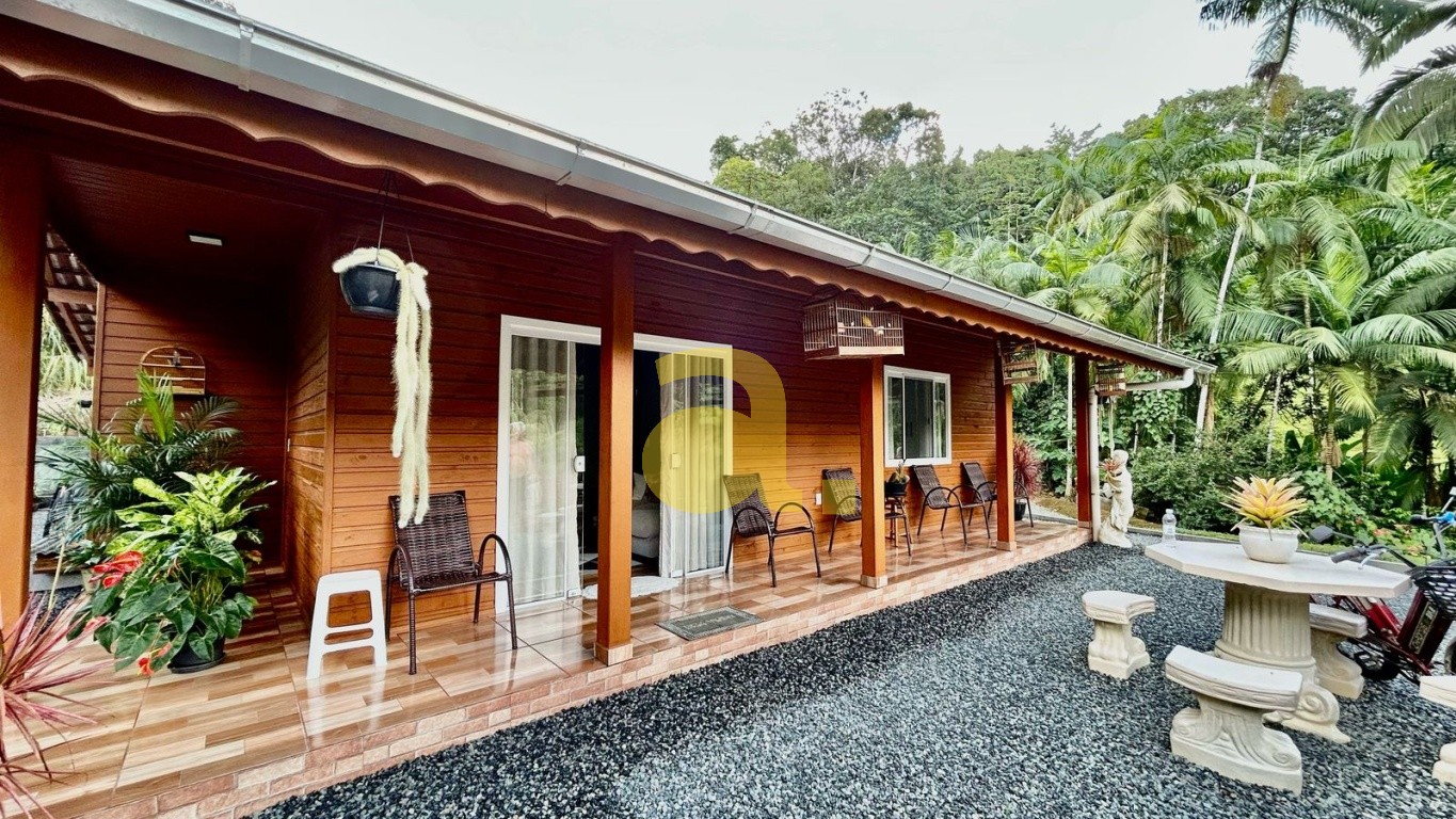 Casa à venda com 2 quartos, 110m² - Foto 4