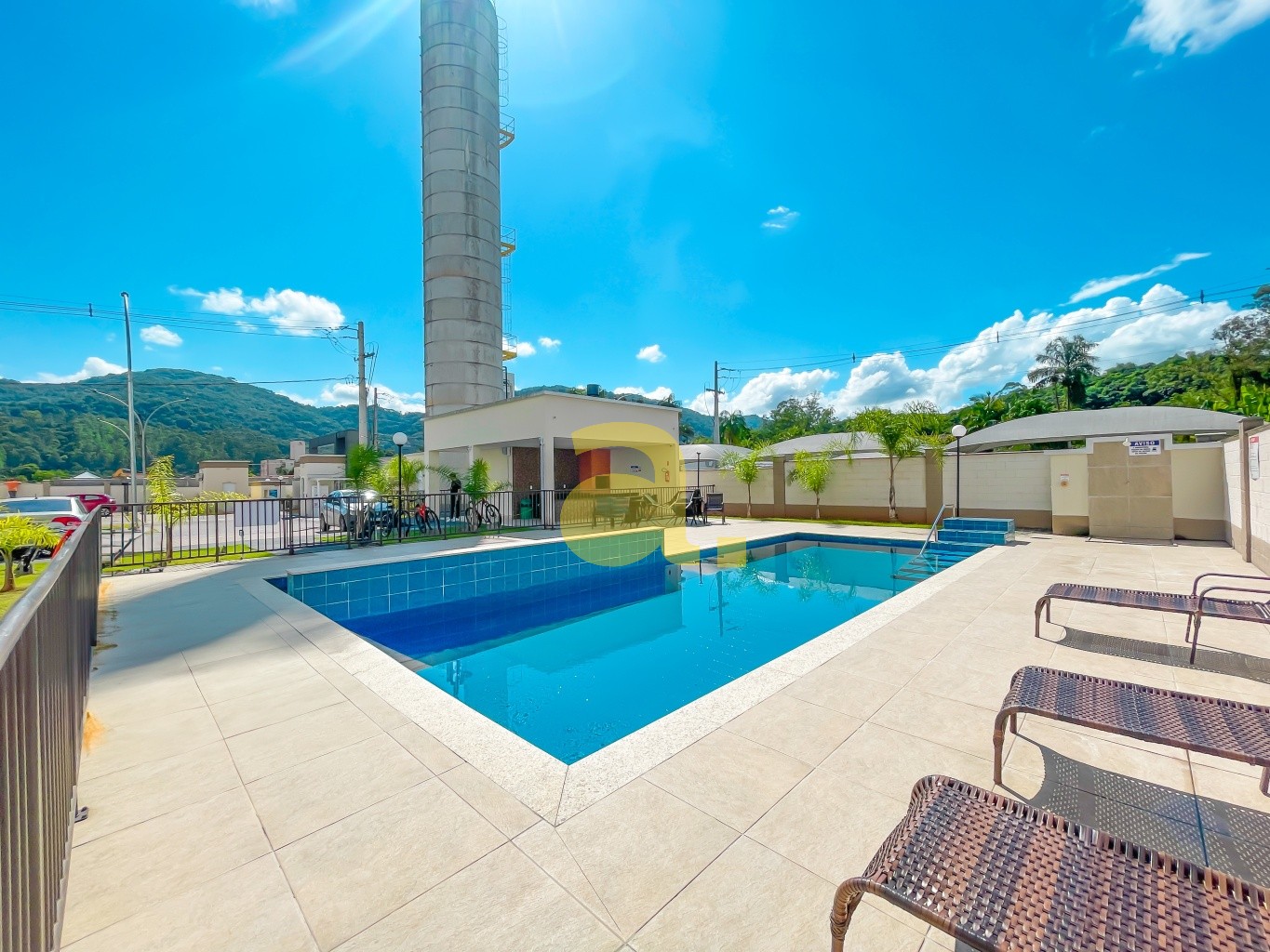 Apartamento à venda com 2 quartos, 38m² - Foto 9