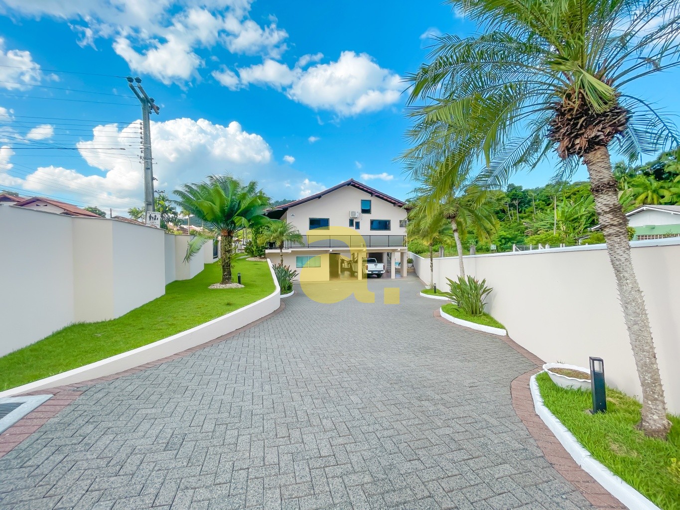 Casa à venda com 5 quartos, 420m² - Foto 4