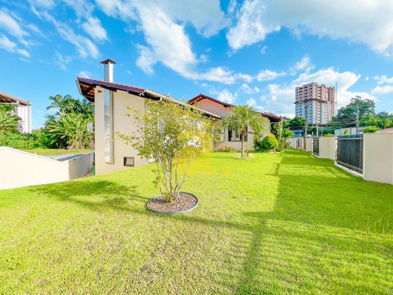 Casa à venda com 5 quartos, 420m² - Foto 12