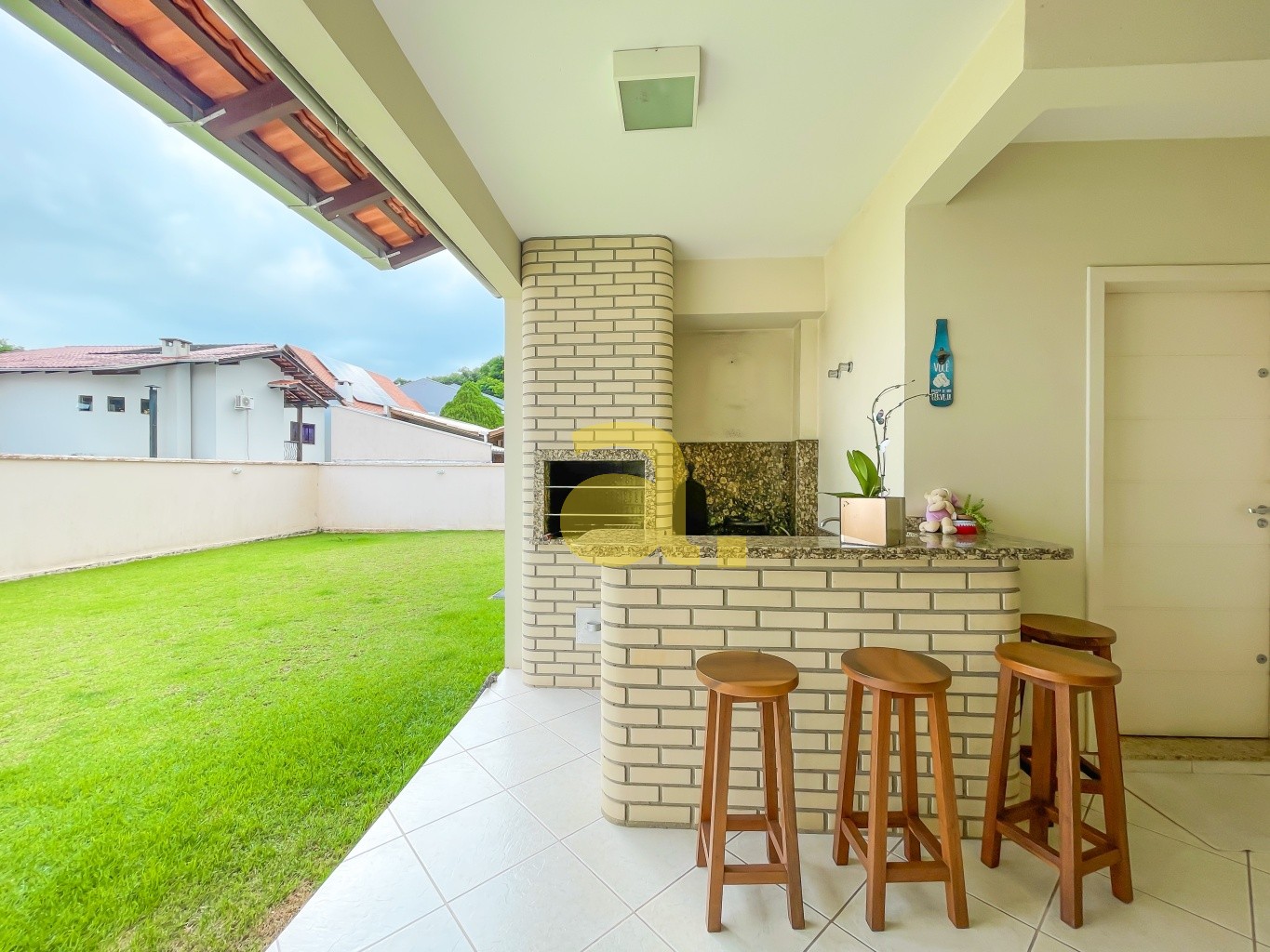 Casa para alugar com 3 quartos, 234m² - Foto 7