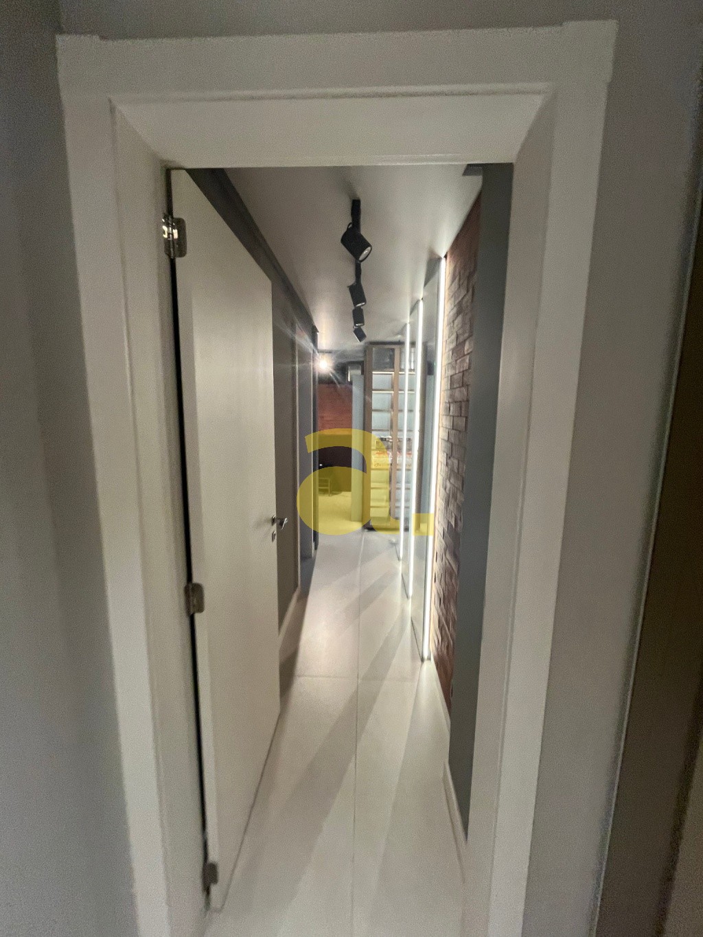 Apartamento à venda com 4 quartos, 200m² - Foto 10