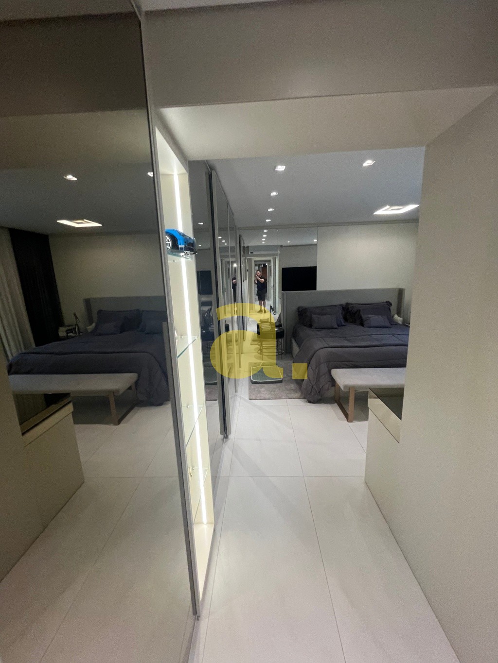 Apartamento à venda com 4 quartos, 200m² - Foto 15
