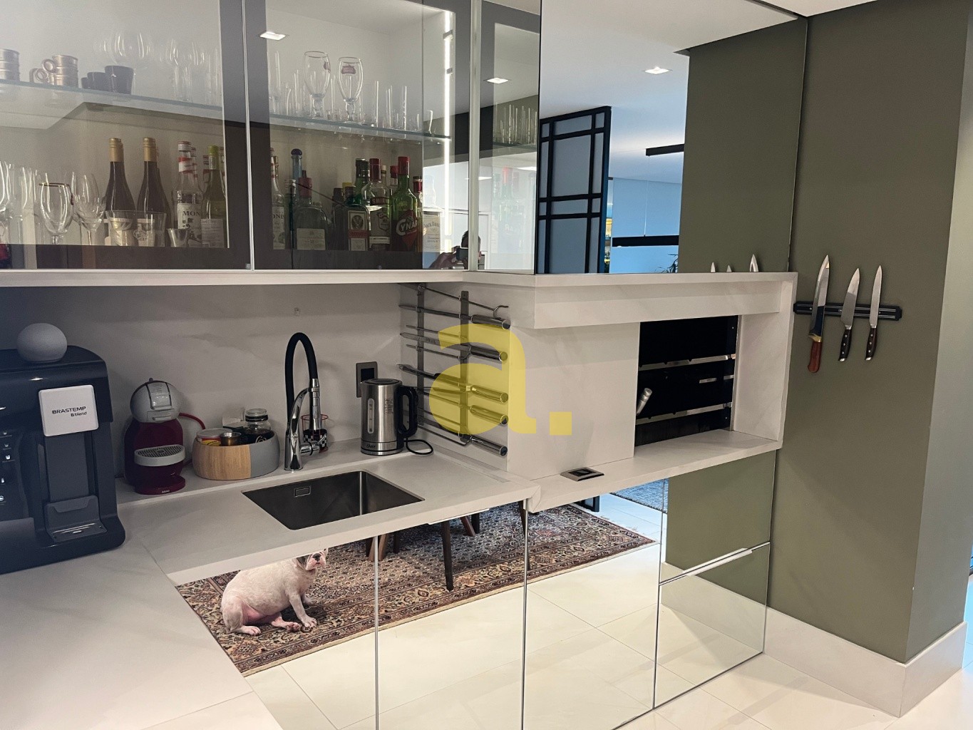 Apartamento à venda com 4 quartos, 200m² - Foto 16