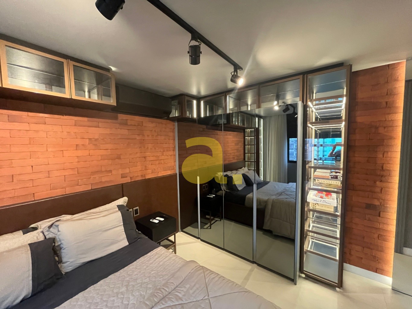 Apartamento à venda com 4 quartos, 200m² - Foto 17