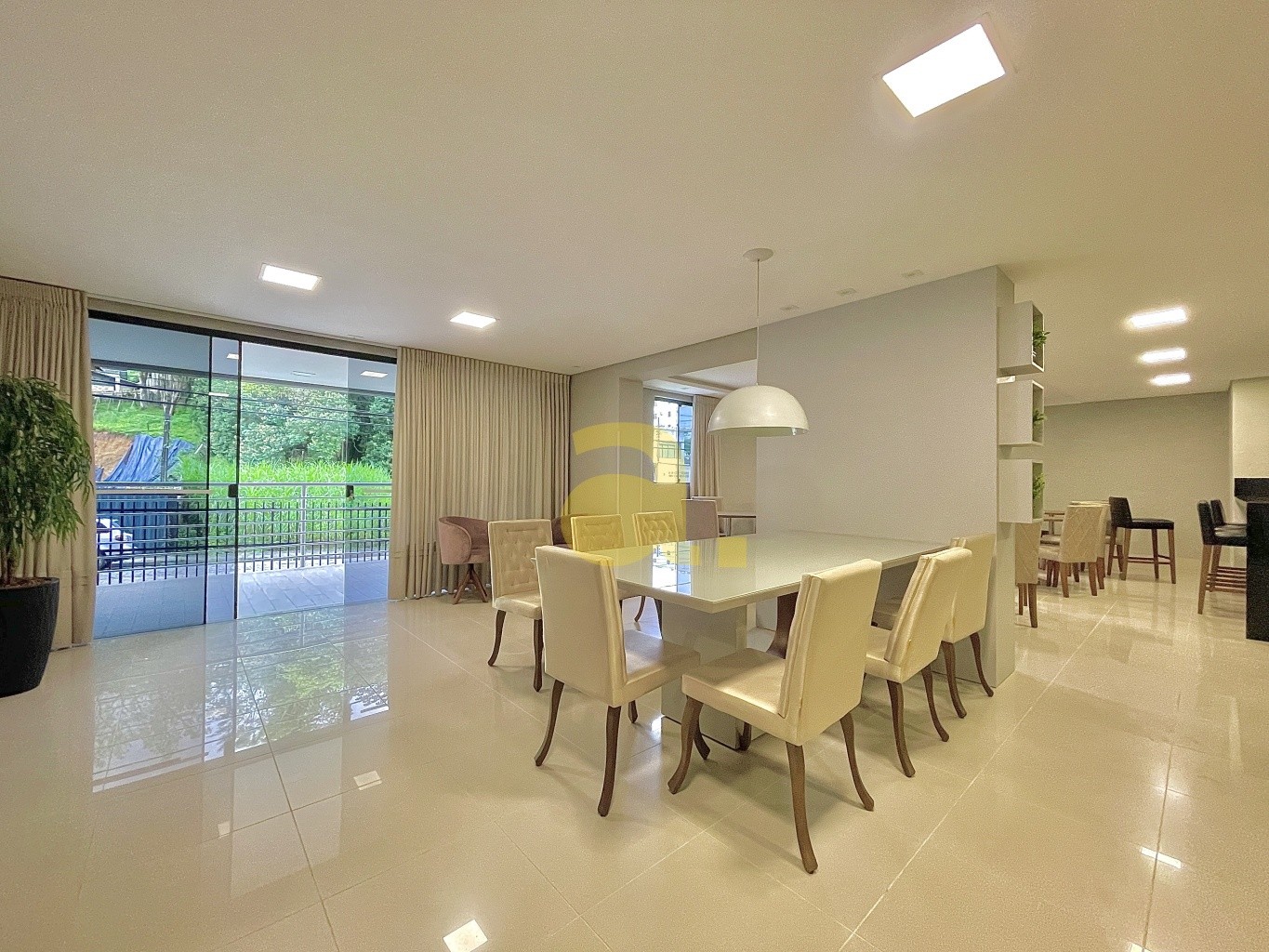 Apartamento para alugar com 3 quartos, 103m² - Foto 6