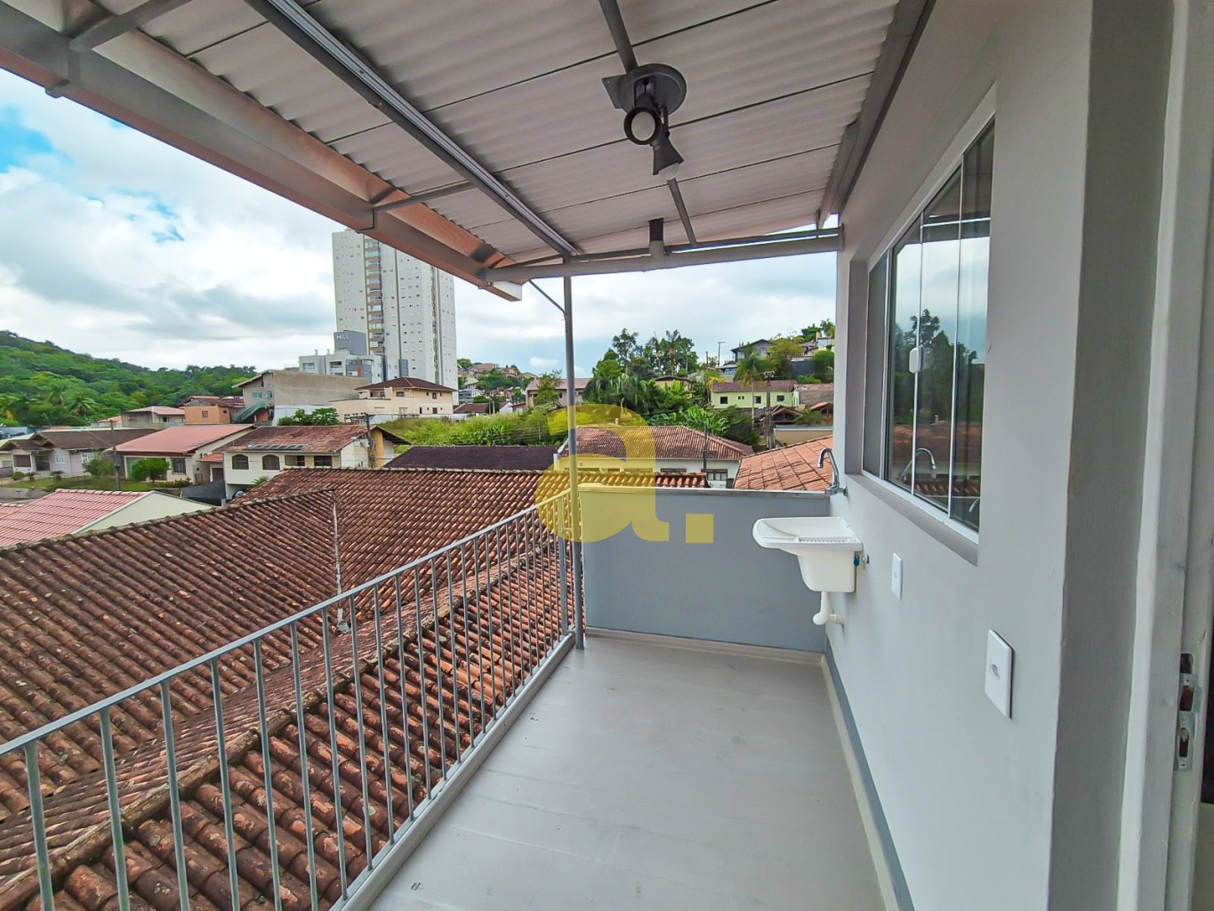 Casa para alugar com 3 quartos, 95m² - Foto 10