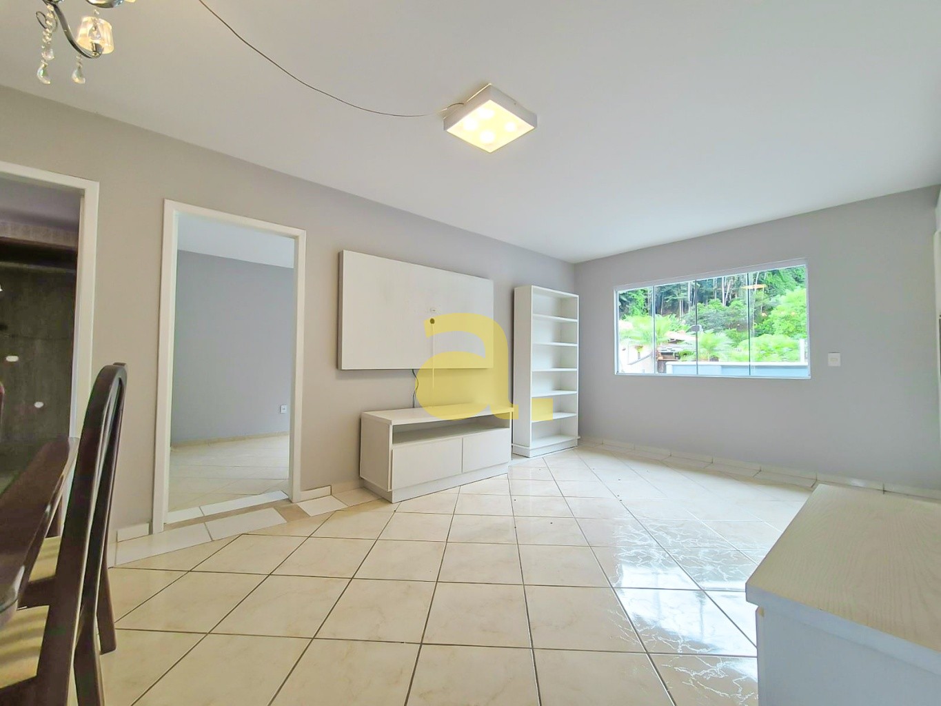 Casa para alugar com 3 quartos, 95m² - Foto 5