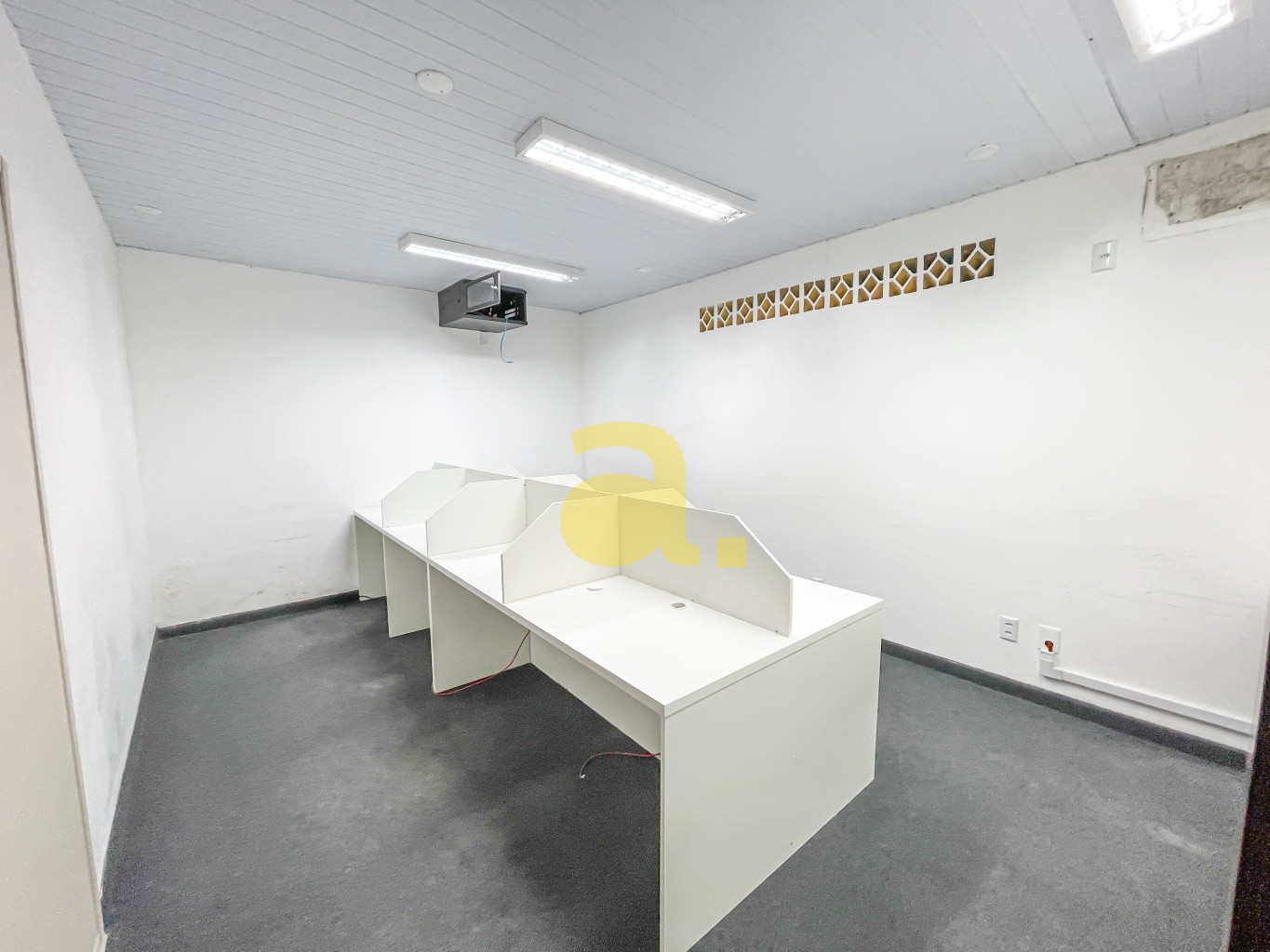 Conjunto Comercial-Sala para alugar, 246m² - Foto 17