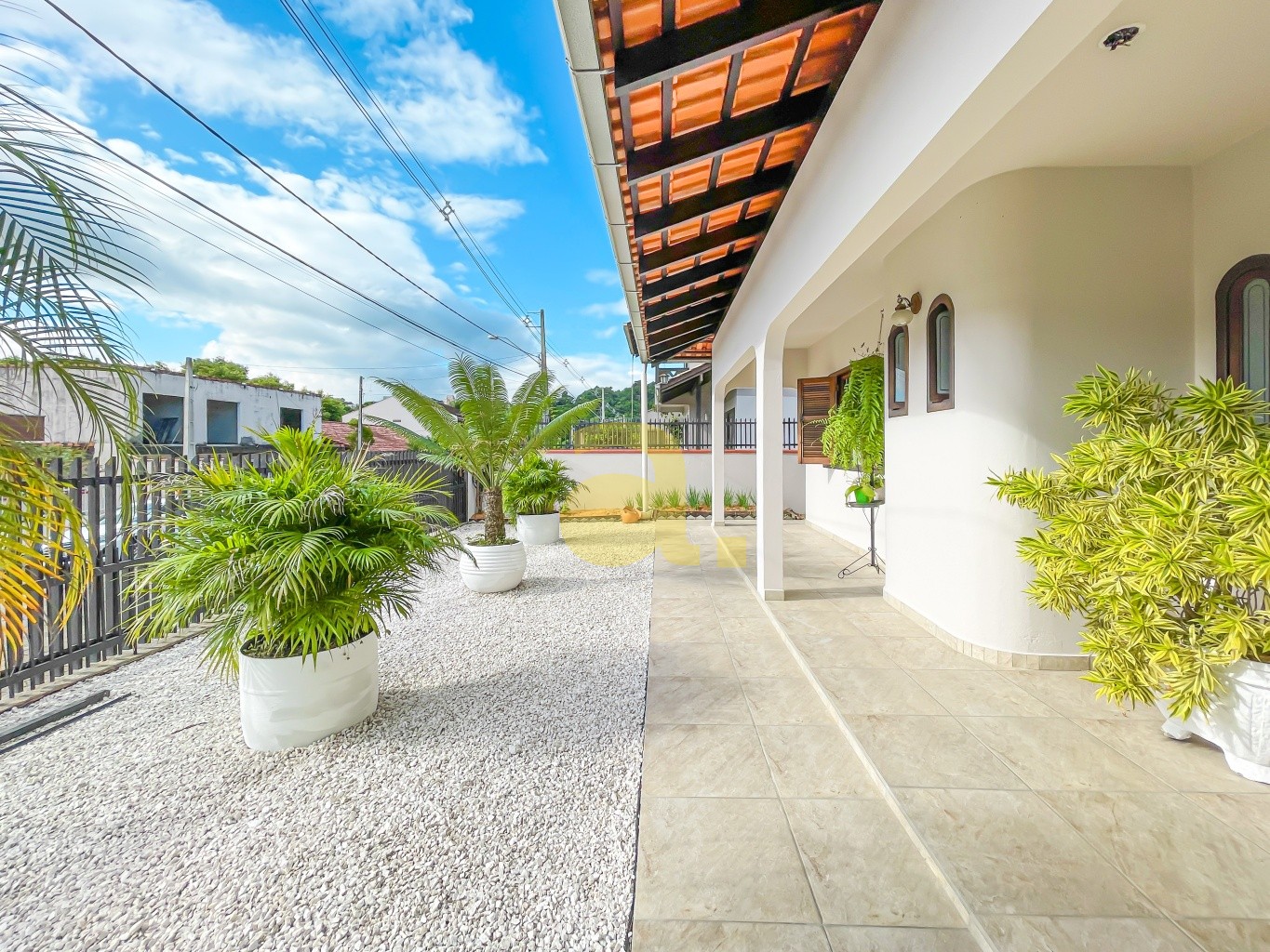 Casa, 4 quartos, 287 m² - Foto 2