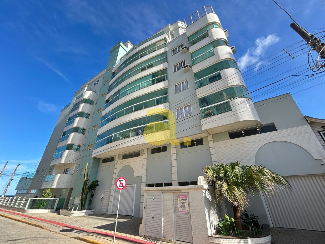 Apartamento à venda com 2 quartos, 125m² - Foto 1