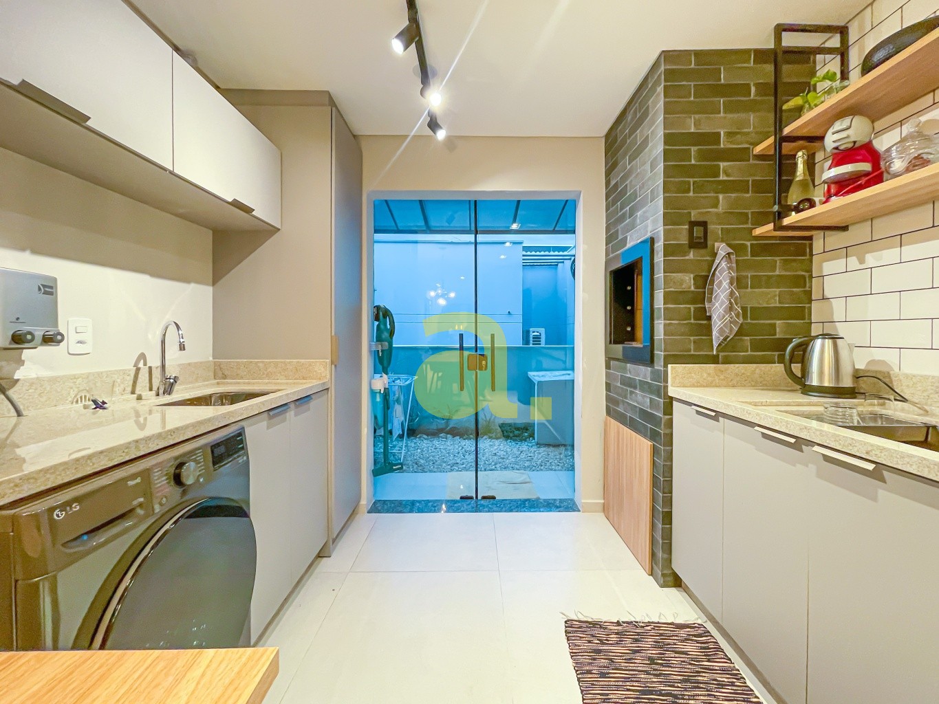 Sobrado à venda com 2 quartos, 90m² - Foto 11