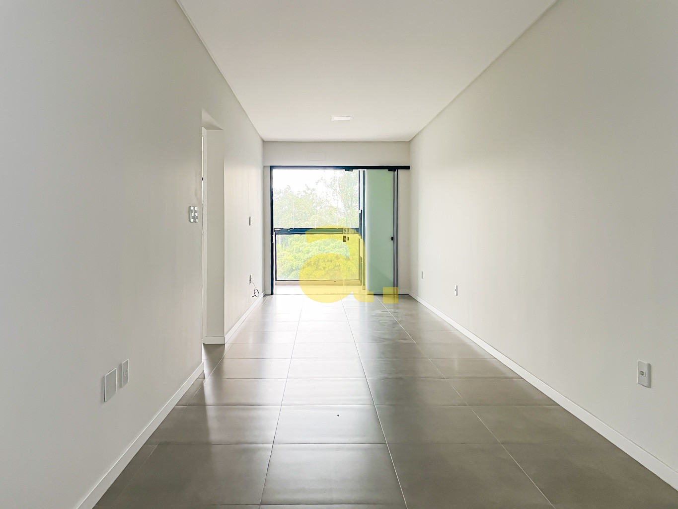 Cobertura à venda com 2 quartos, 75m² - Foto 7