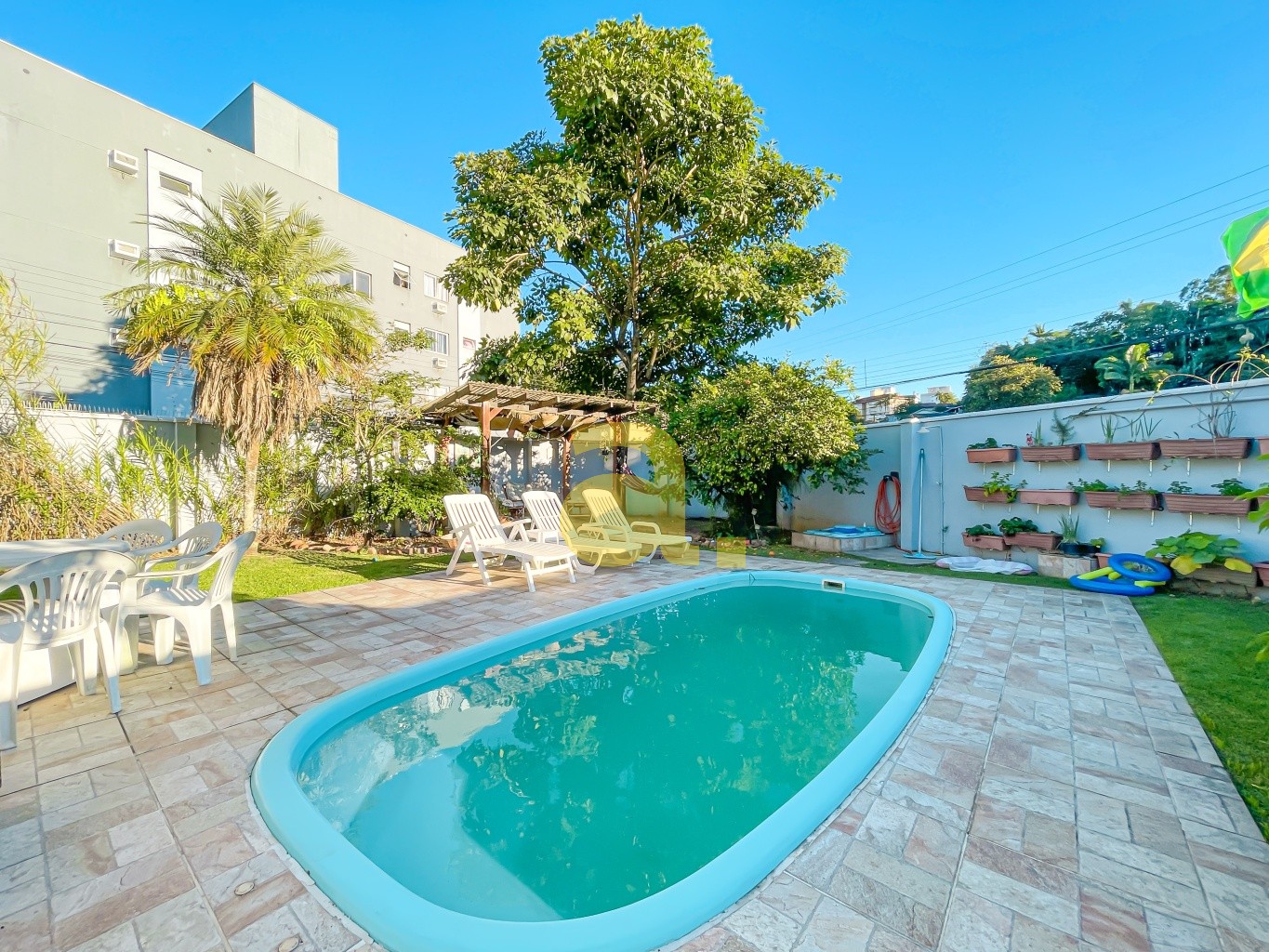 Casa à venda com 3 quartos, 132m² - Foto 4