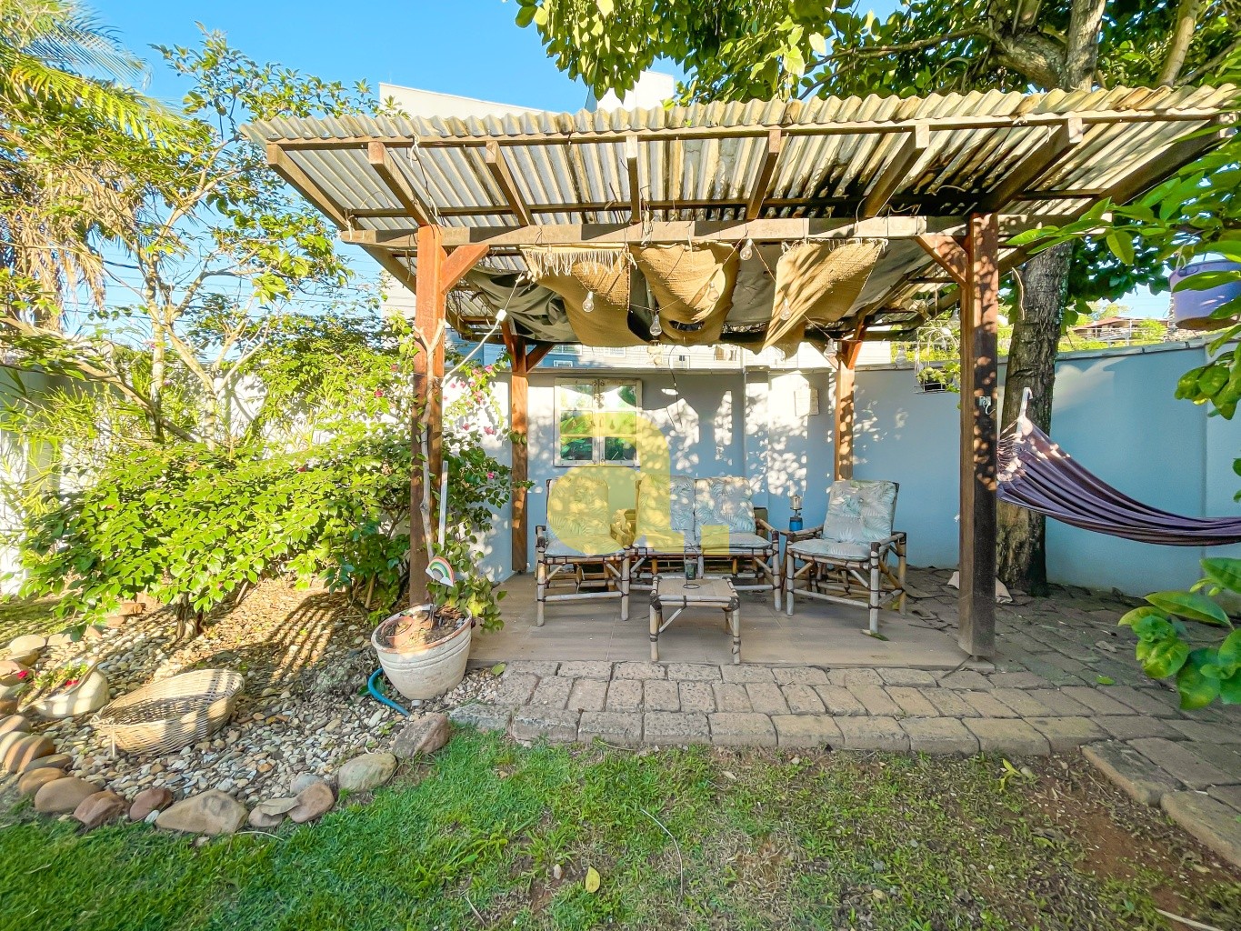 Casa à venda com 3 quartos, 132m² - Foto 3