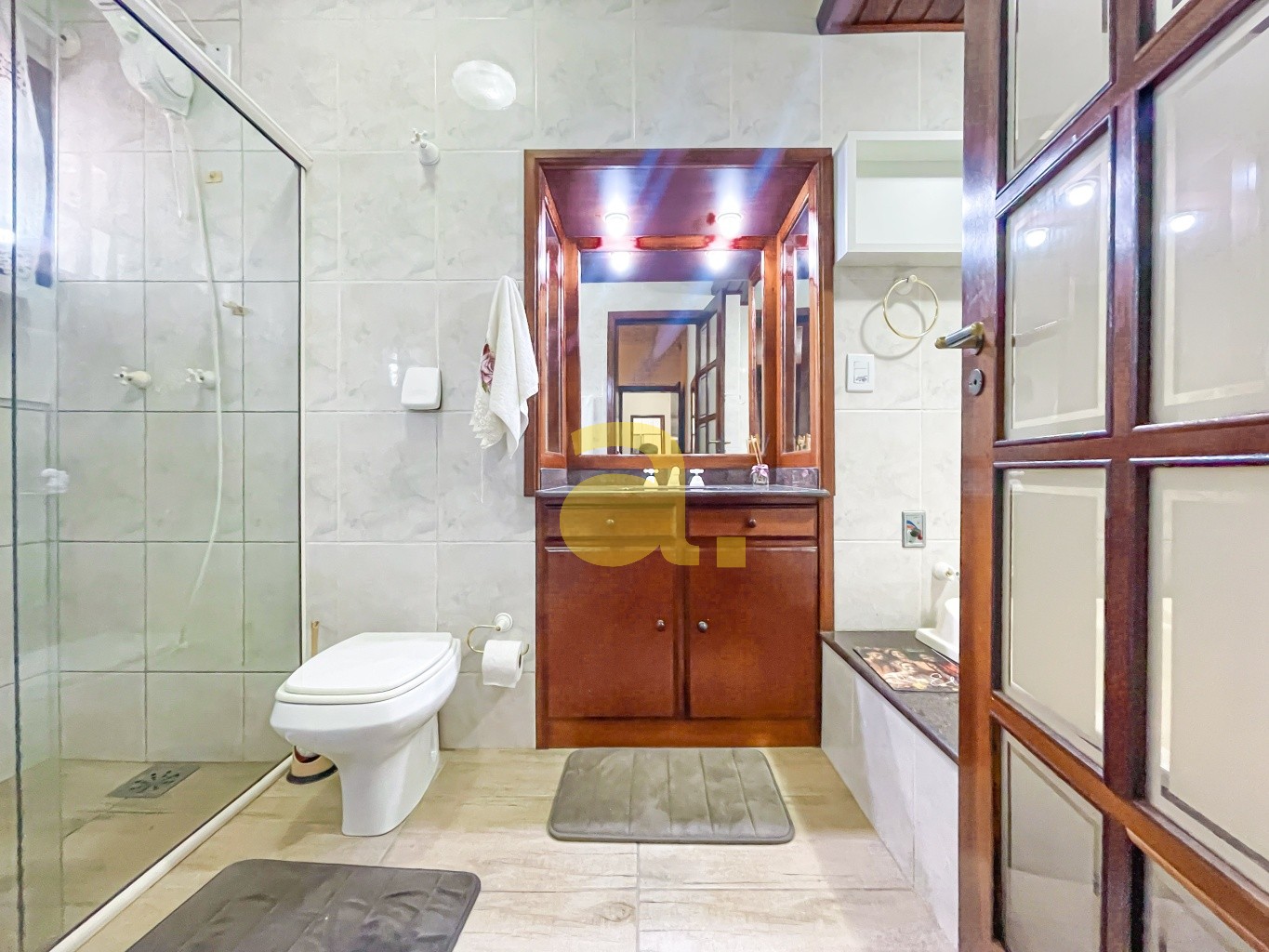 Casa à venda com 3 quartos, 235m² - Foto 17