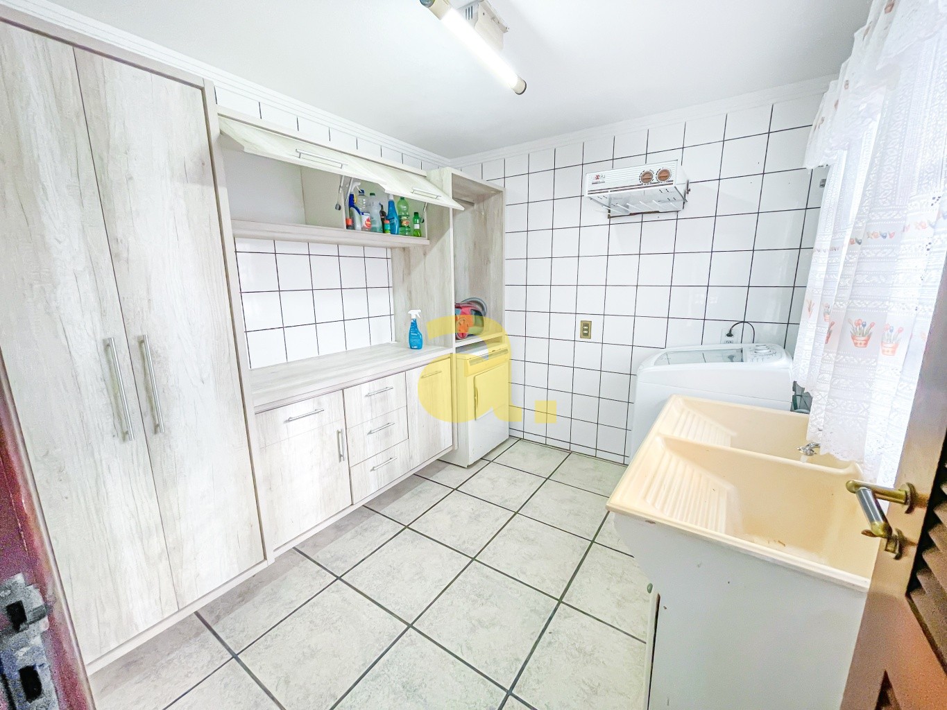 Casa à venda com 3 quartos, 235m² - Foto 25