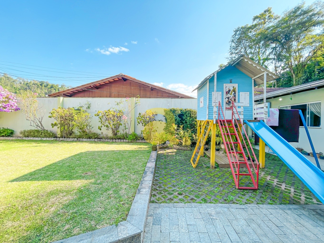 Casa, 4 quartos, 238 m² - Foto 4