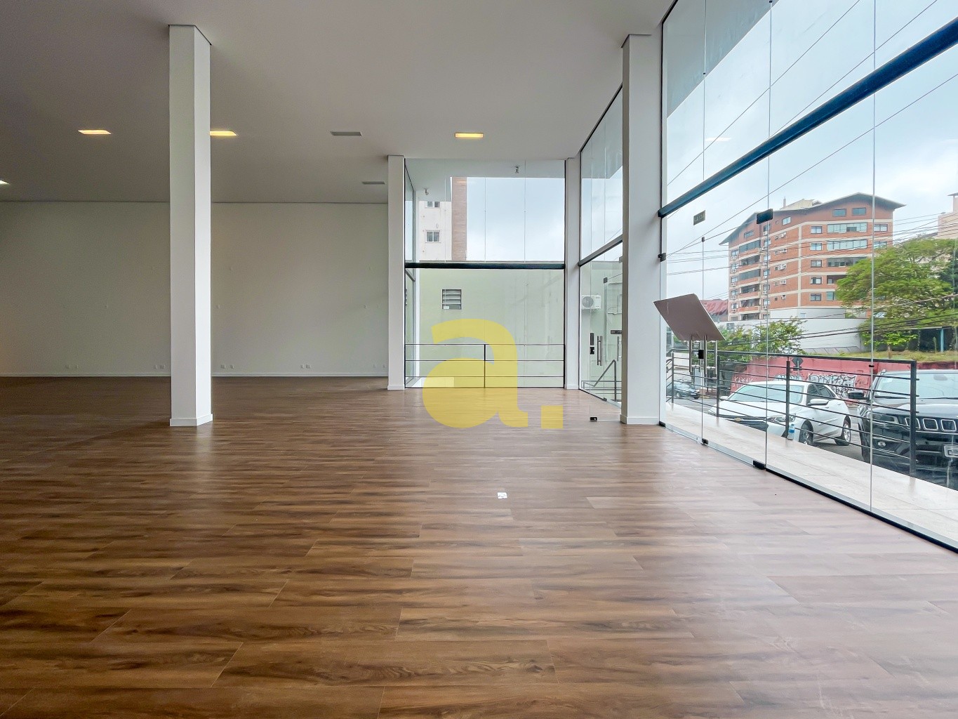 Conjunto Comercial-Sala para alugar, 300m² - Foto 1