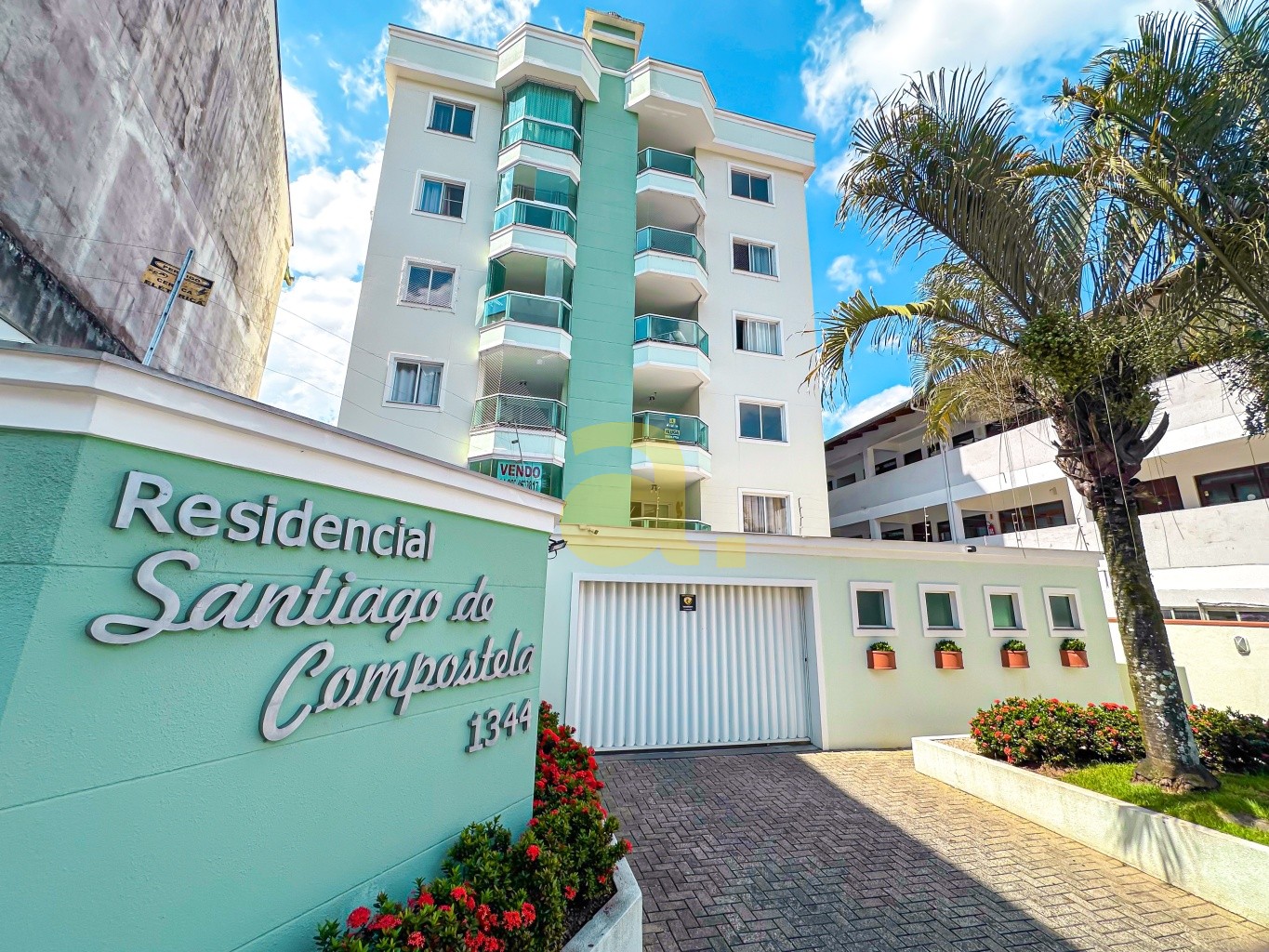 Apartamento, 2 quartos, 77 m² - Foto 1