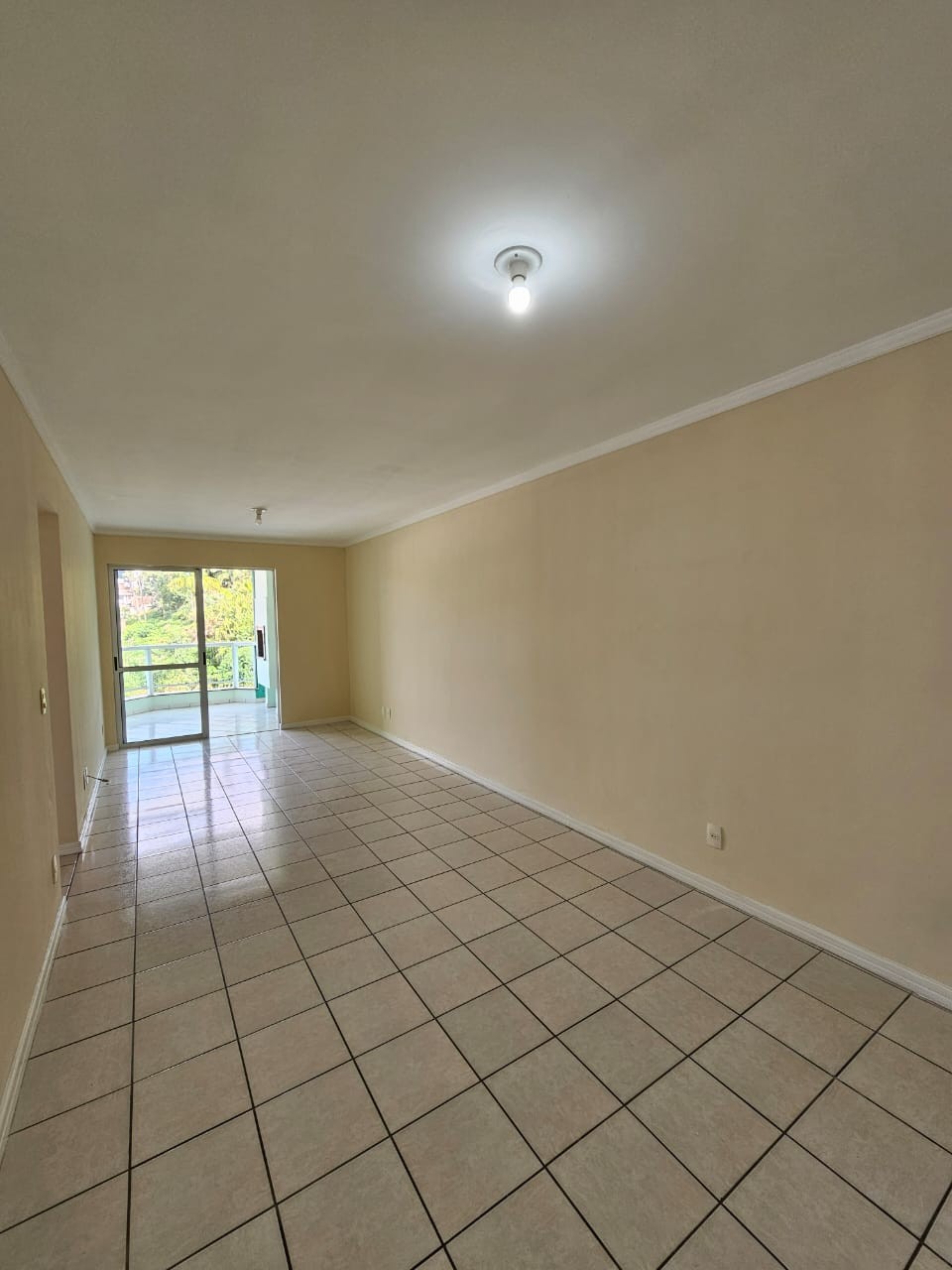 Apartamento para alugar com 2 quartos, 77m² - Foto 7