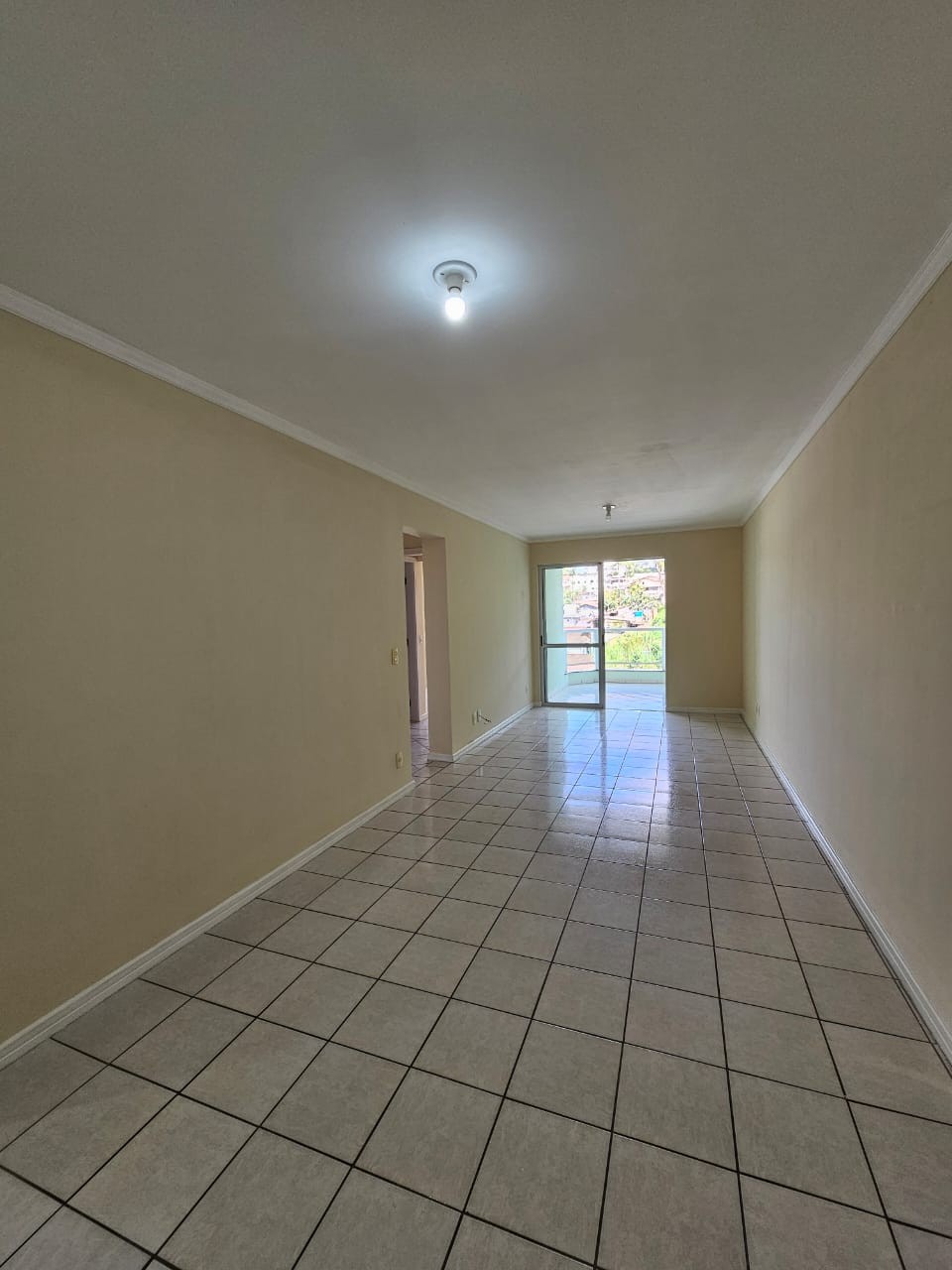 Apartamento para alugar com 2 quartos, 77m² - Foto 11