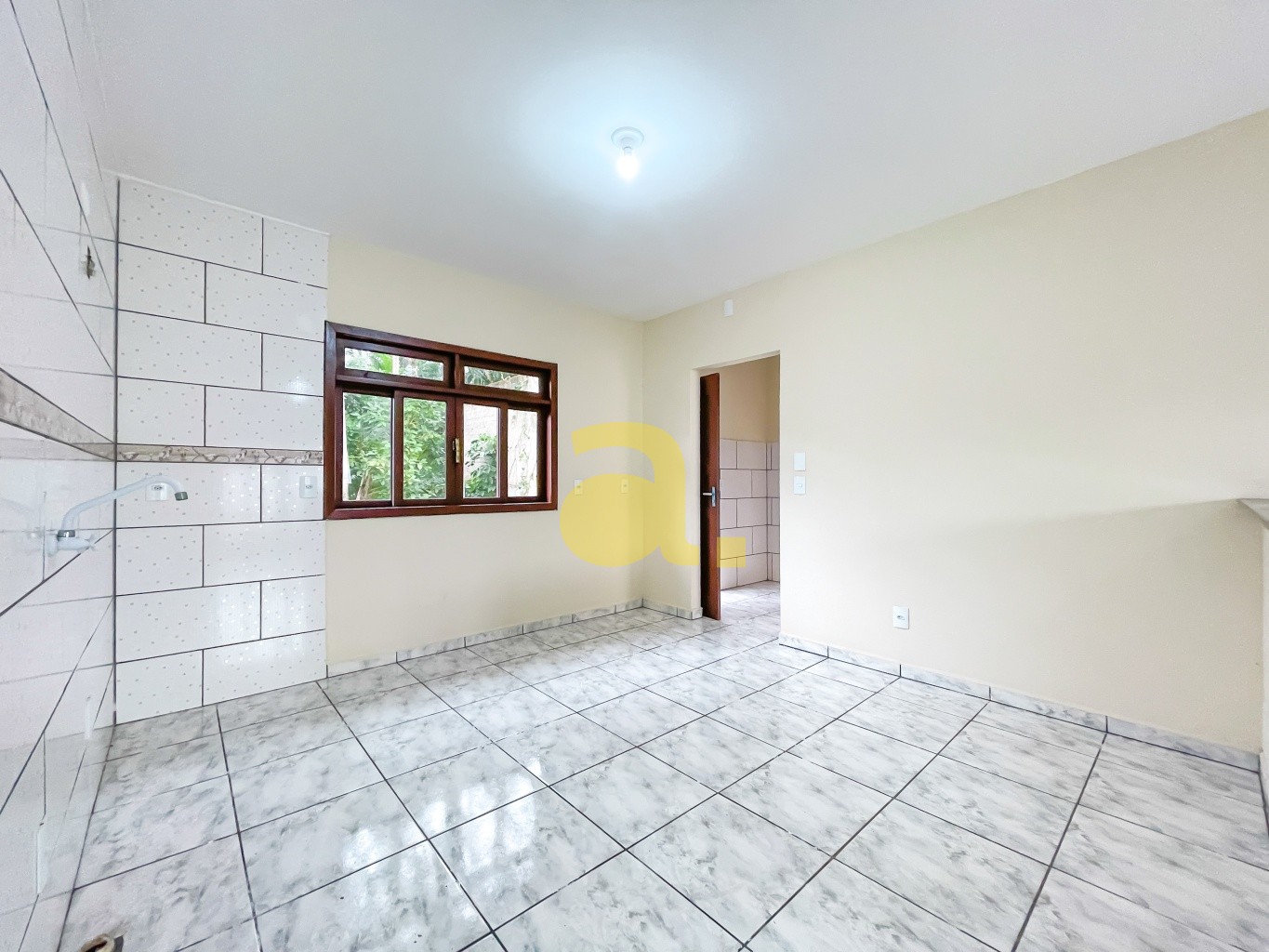 Casa à venda com 2 quartos, 90m² - Foto 10