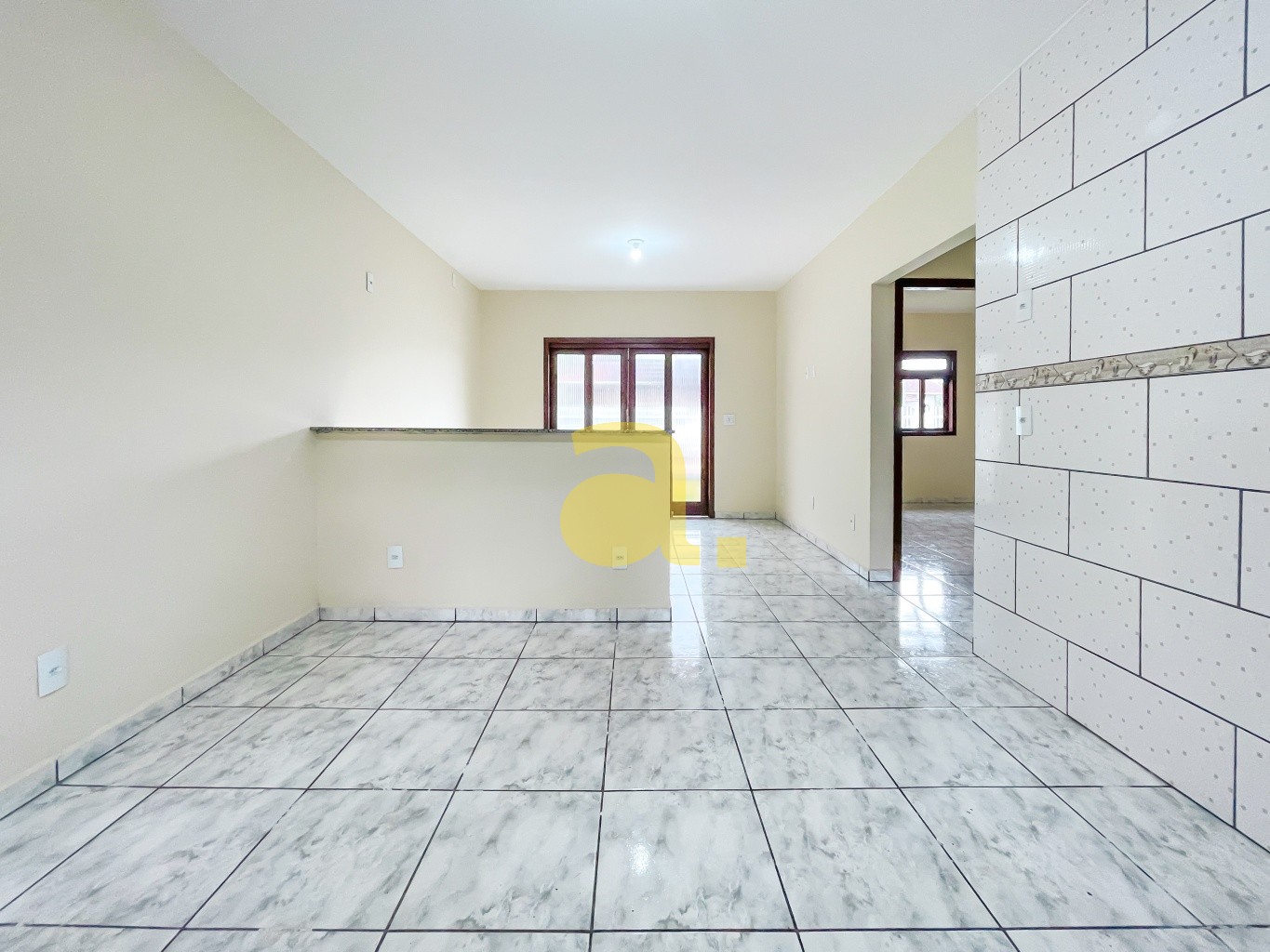 Casa à venda com 2 quartos, 90m² - Foto 9