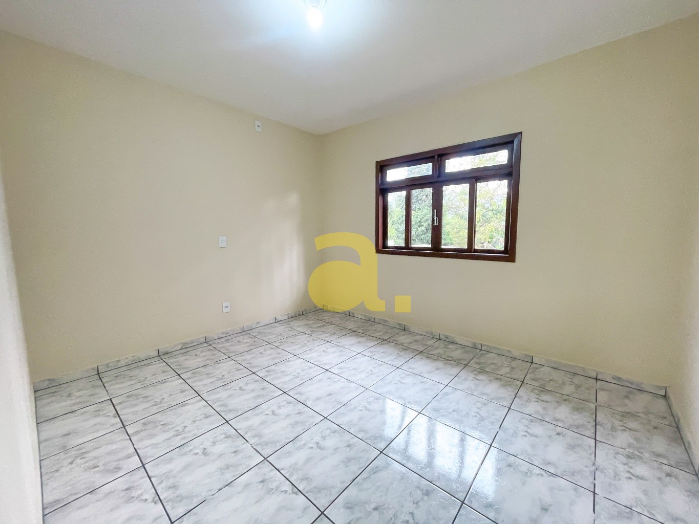 Casa à venda com 2 quartos, 90m² - Foto 16